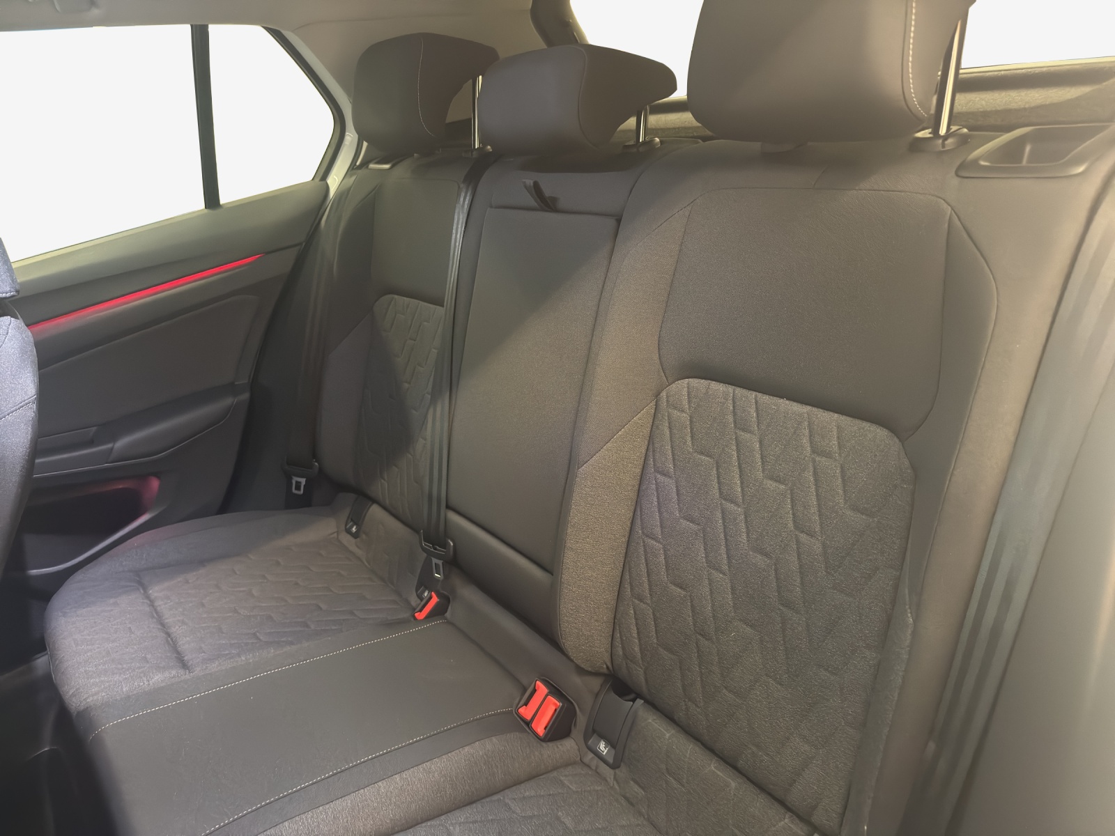 VW Golf 1.5 e TSI mHEV Life DSG-image-11
