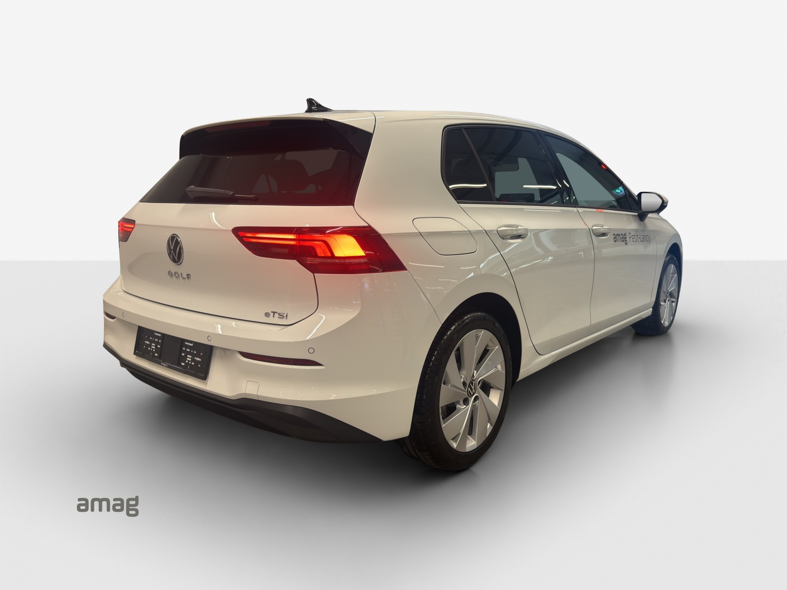 VW Golf 1.5 e TSI mHEV Life DSG-image-4