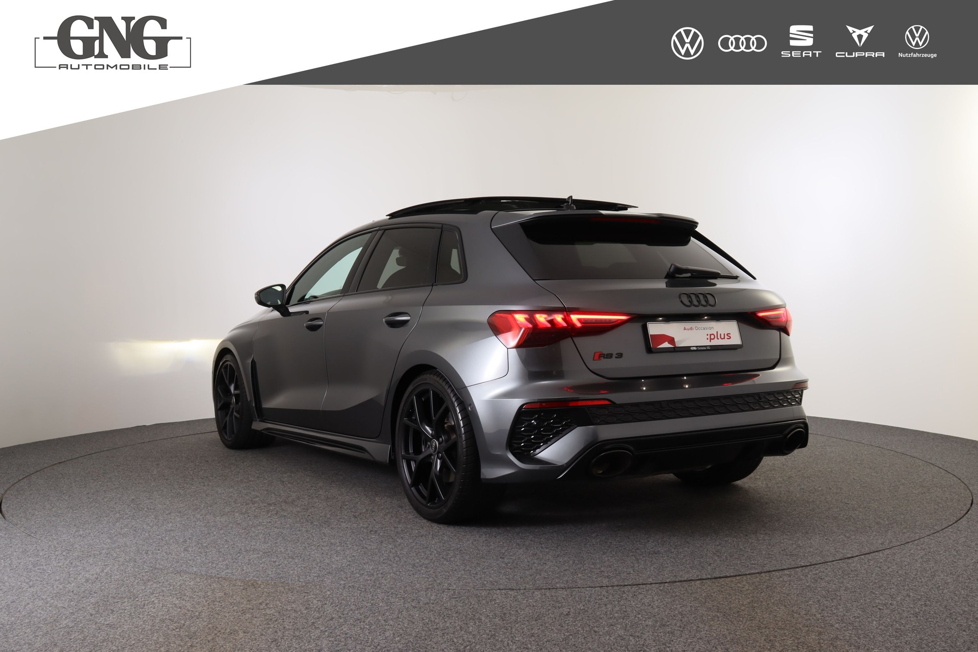 AUDI RS3 Sportback 2.5 TSI quattro-showroom-element-2