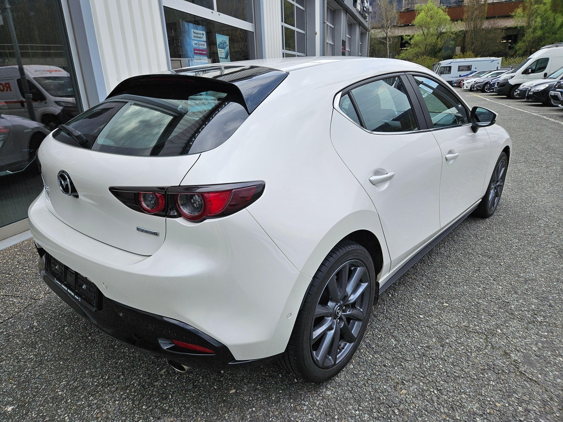 MAZDA 3 Hatchback 2.0 150 Ambition Plus-image-5