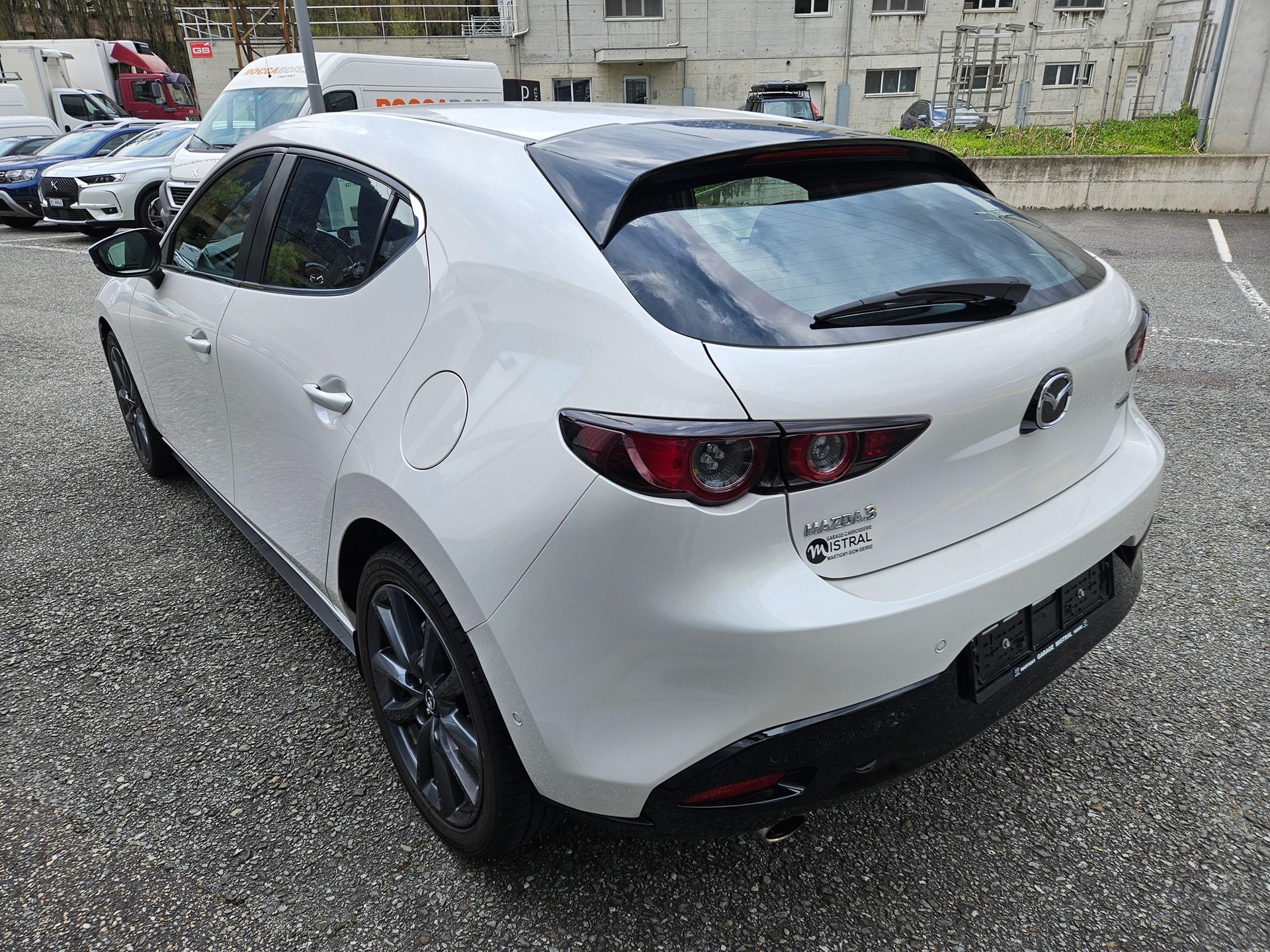 MAZDA 3 Hatchback 2.0 150 Ambition Plus-image-7