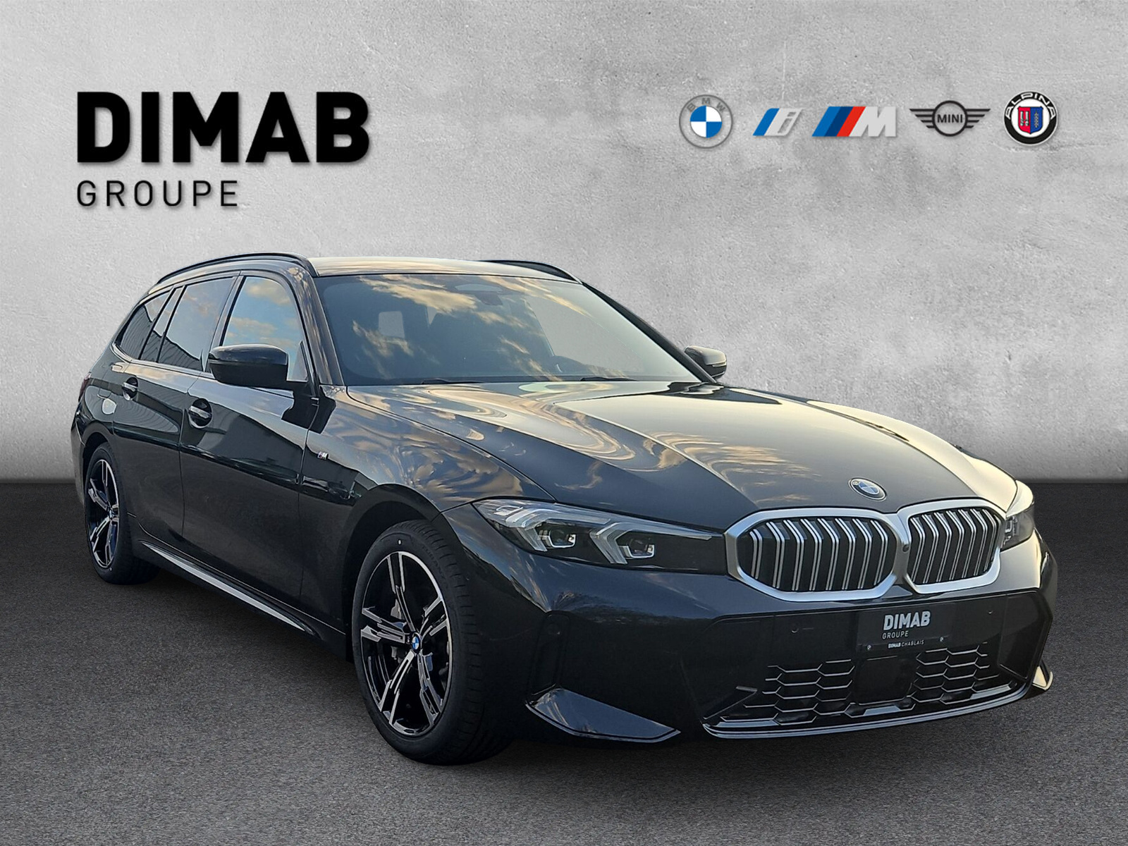 BMW 330i Touring xDrive Steptronic M Sport-image-6