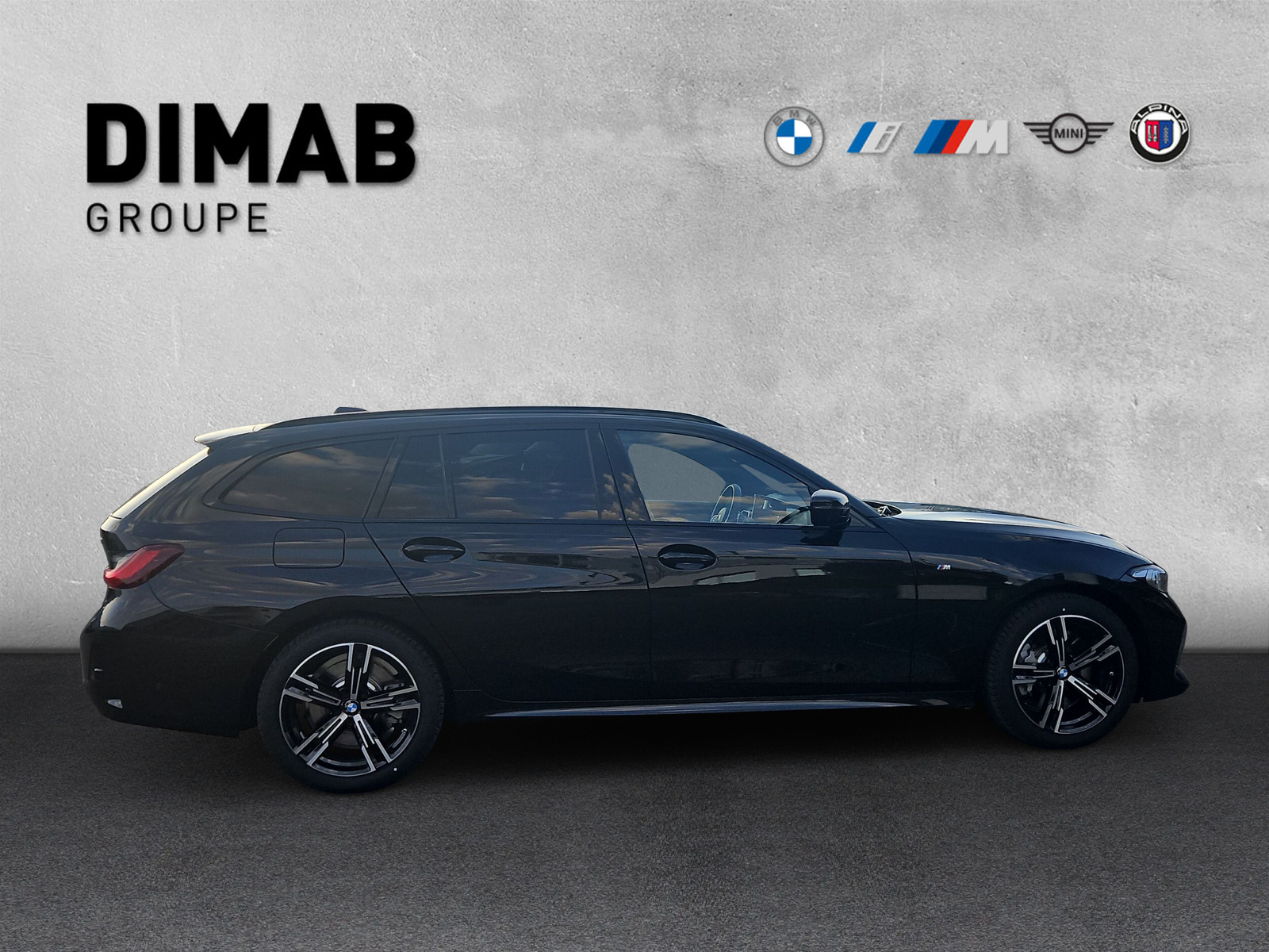 BMW 330i Touring xDrive Steptronic M Sport-image-5
