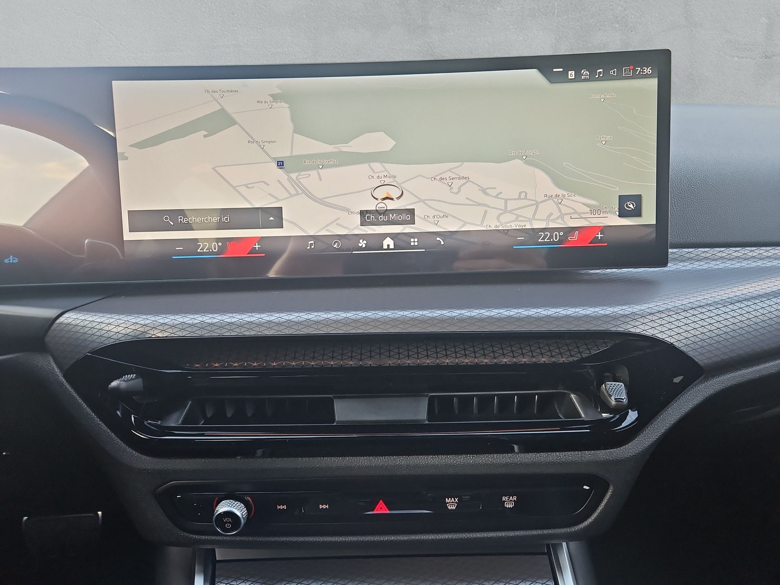 BMW 330i Touring xDrive Steptronic M Sport-image-14