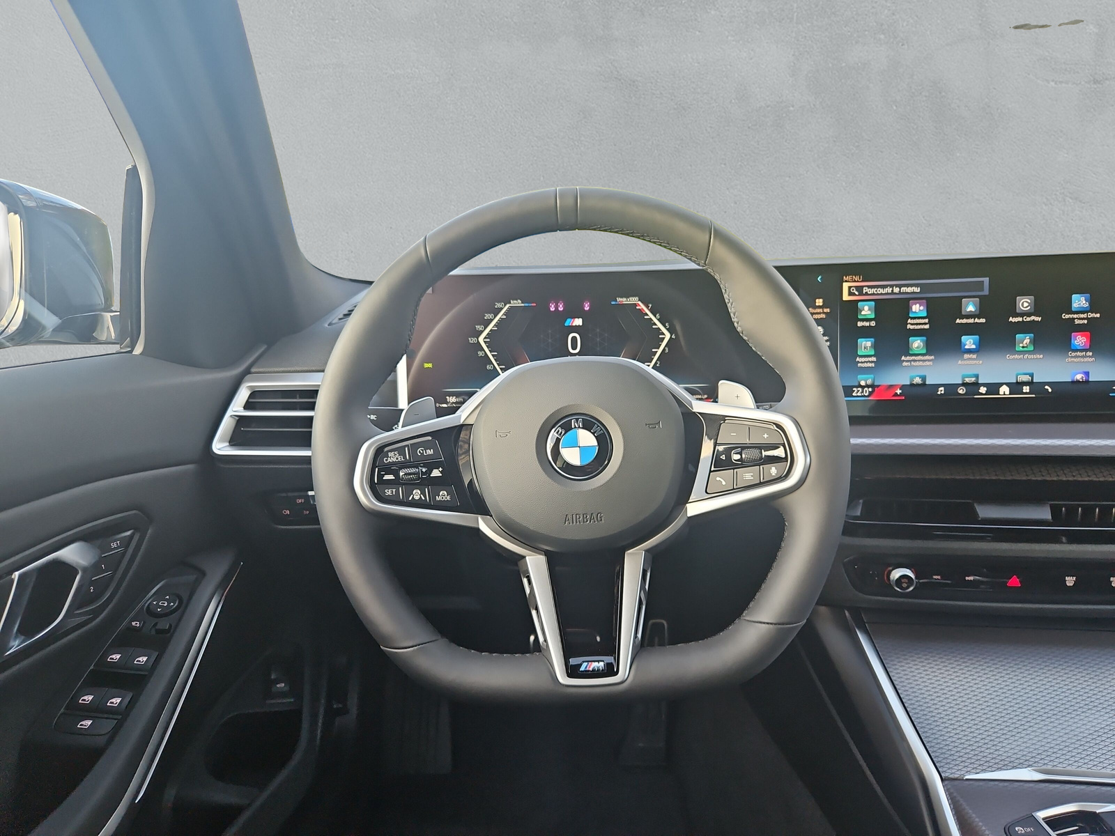 BMW 330i Touring xDrive Steptronic M Sport-image-15