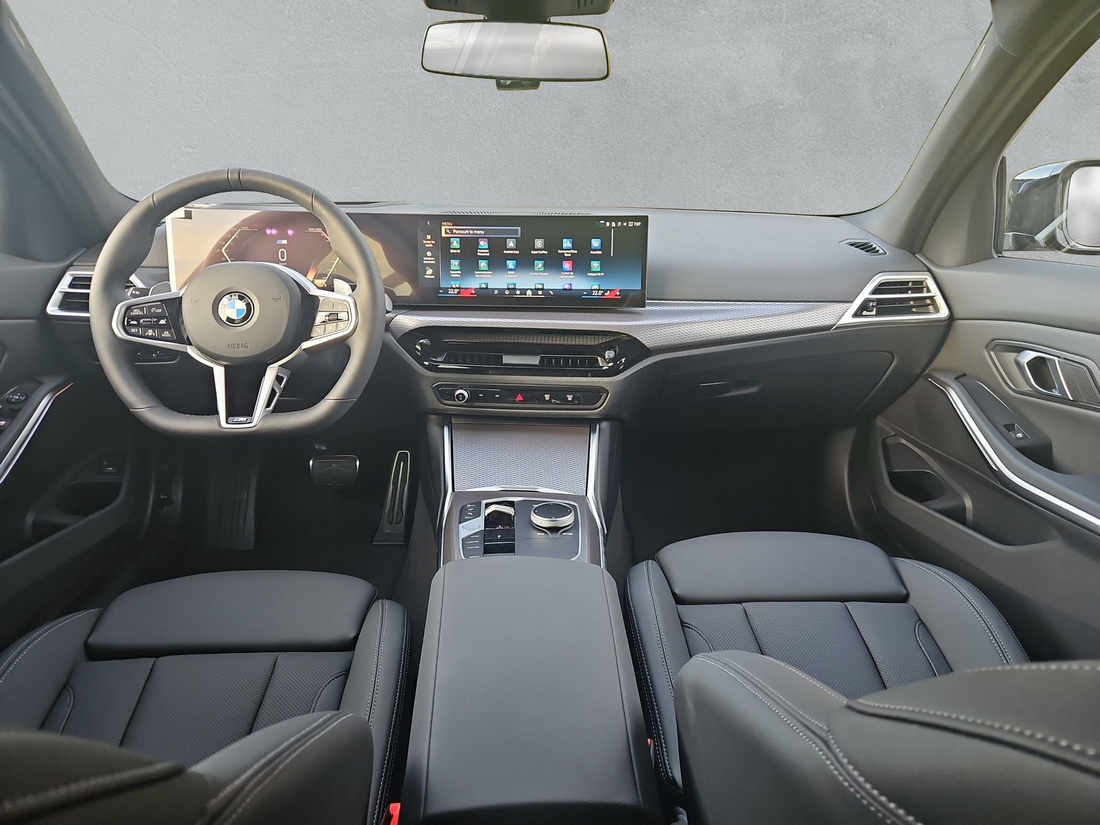 BMW 330i Touring xDrive Steptronic M Sport-image-12