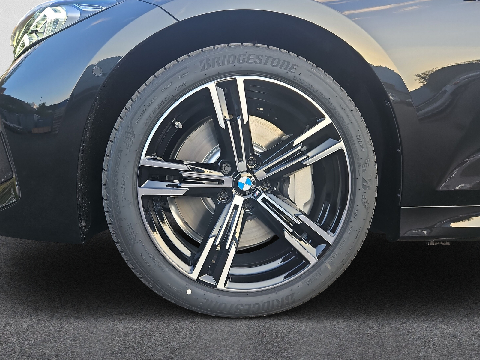 BMW 330i Touring xDrive Steptronic M Sport-image-8