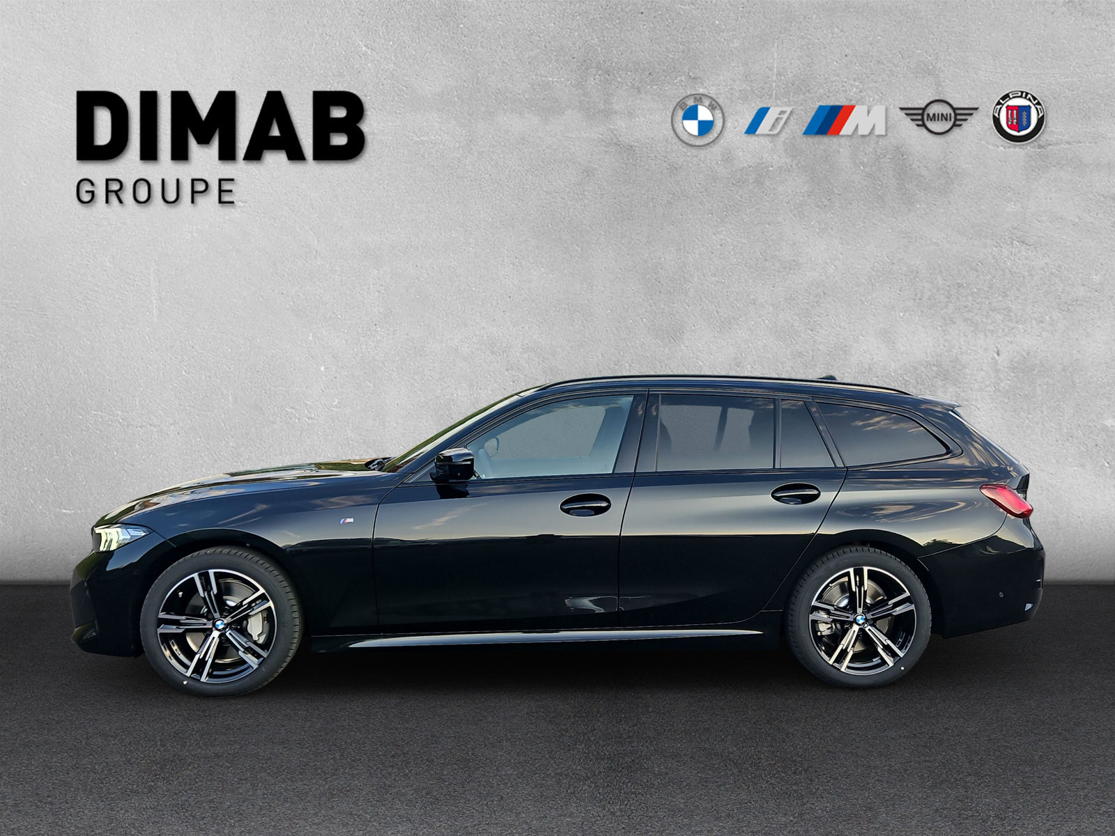 BMW 330i Touring xDrive Steptronic M Sport-showroom-element-1
