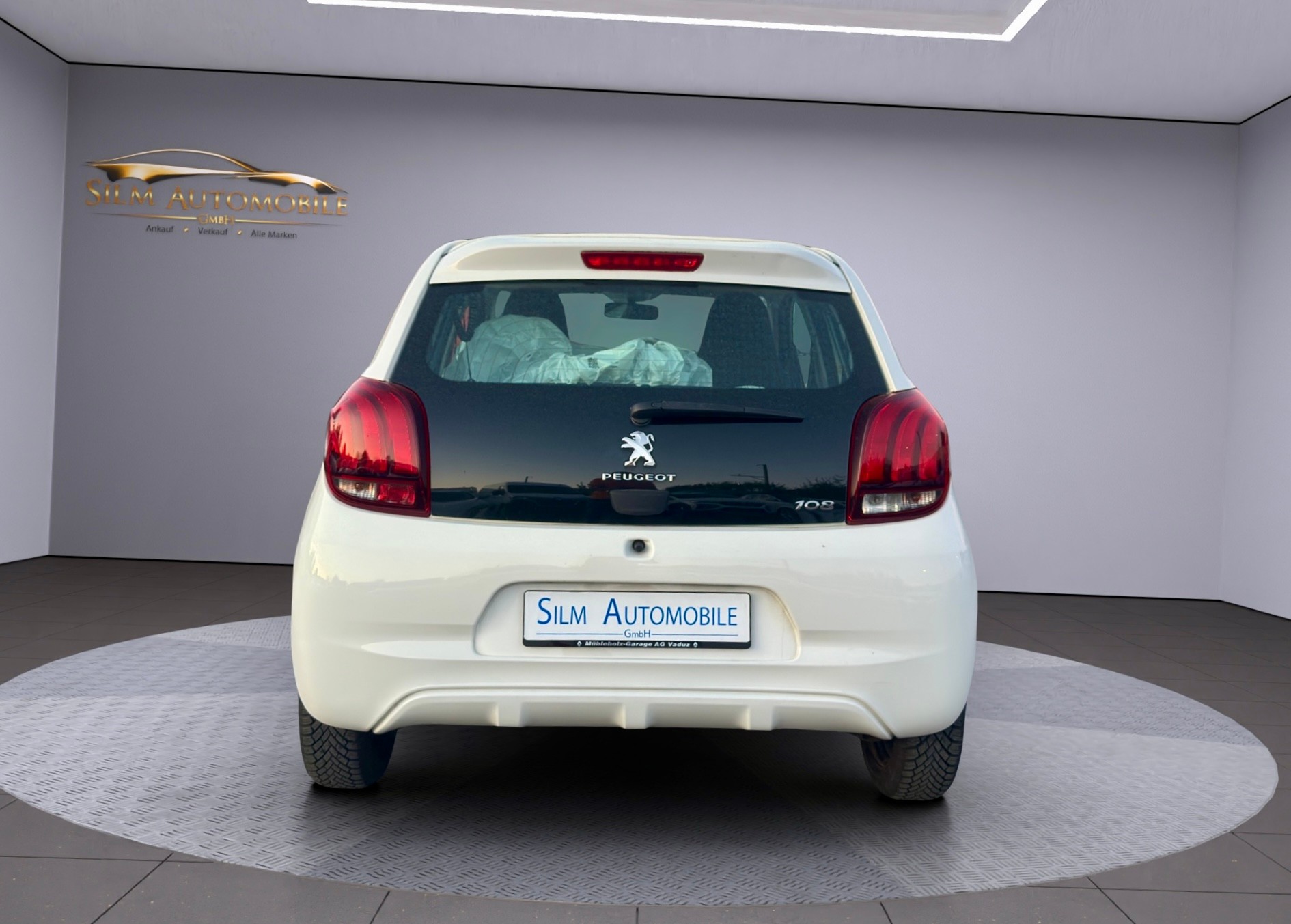 PEUGEOT 108 1.2 VTi Allure-image-7