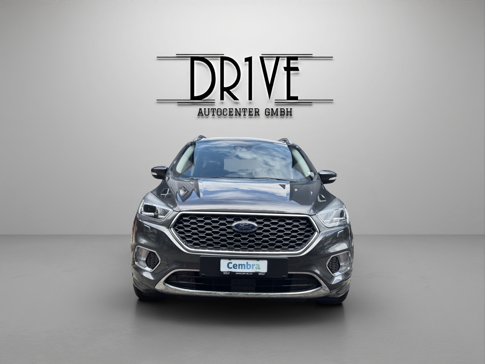 FORD Kuga 2.0 TDCi Vignale 4WD PowerShift-showroom-element-1