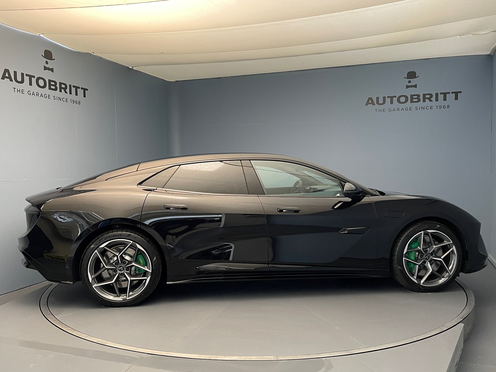 LOTUS Emeya S-showroom-element-2