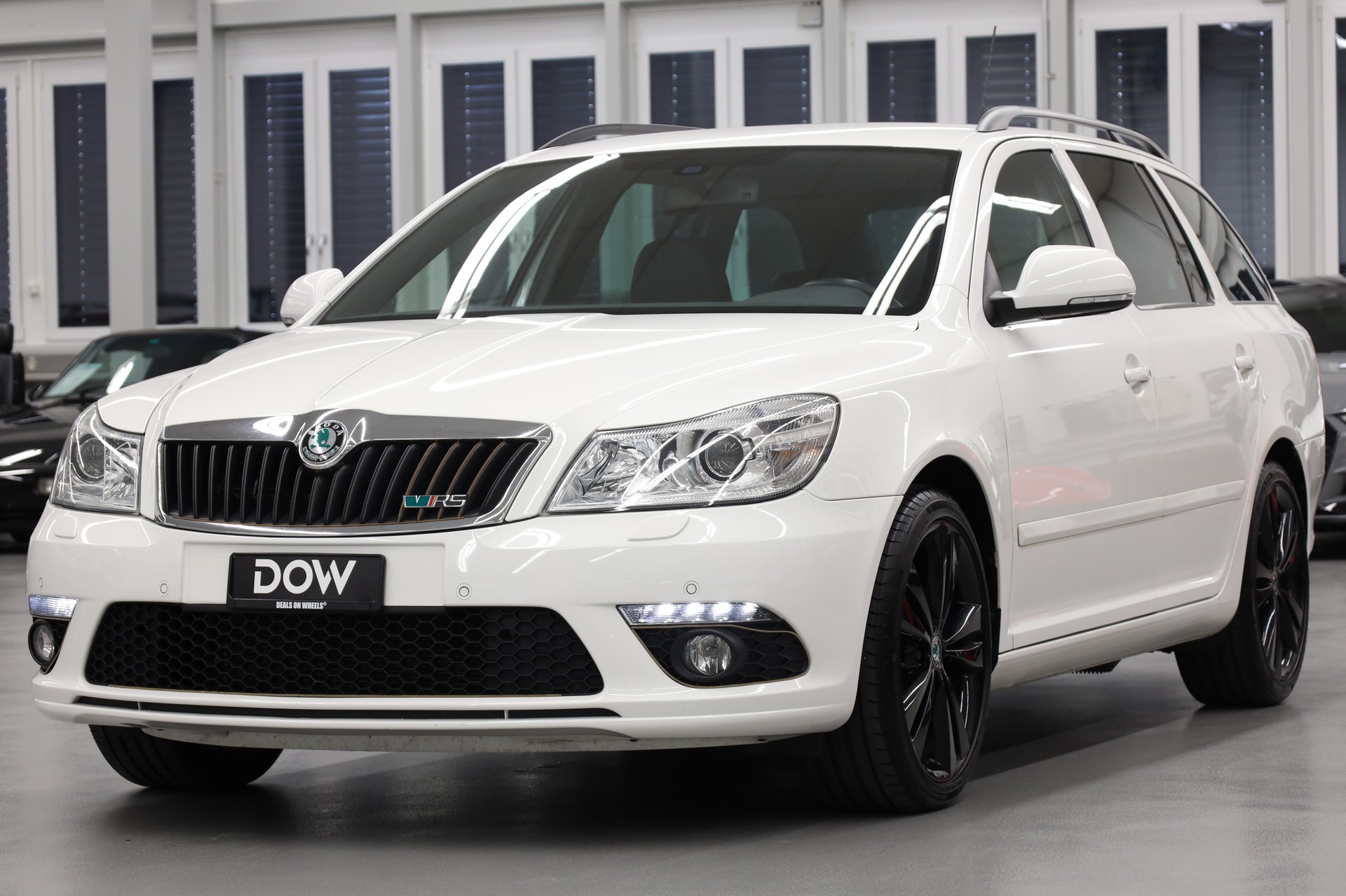 SKODA Octavia Combi 2.0 TFSI 200 RS DSG-showroom-element-2
