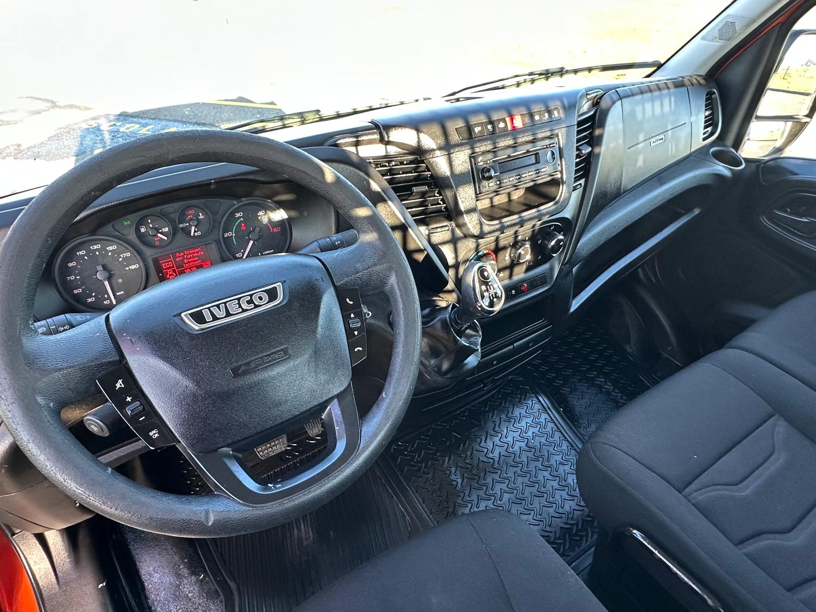 IVECO 35 S 21 A8-showroom-element-1