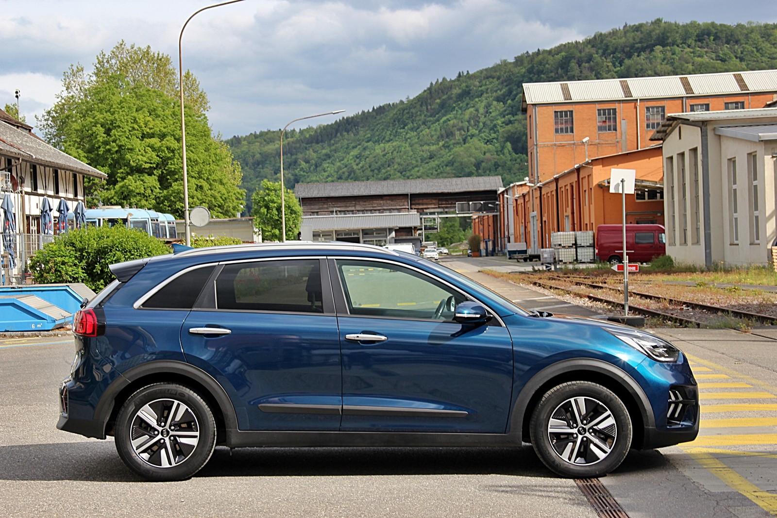KIA Niro 1.6GDi Hybrid Style DCT-image-5
