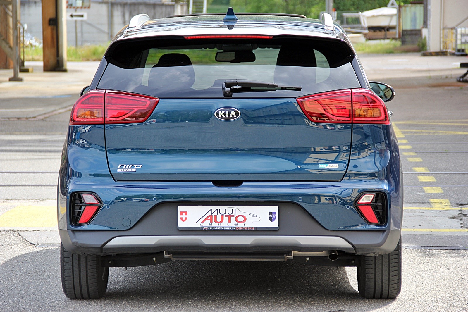 KIA Niro 1.6GDi Hybrid Style DCT-showroom-element-3