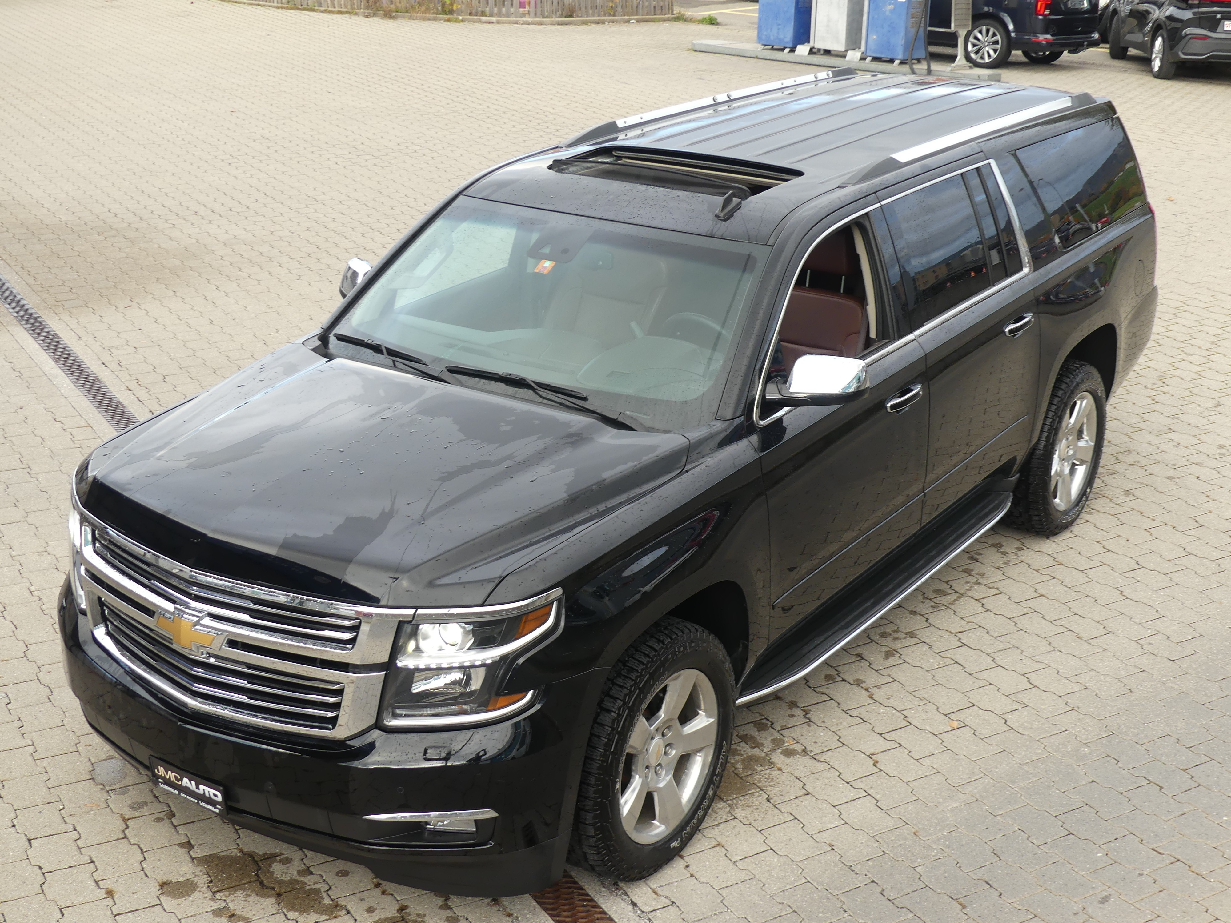 CHEVROLET Suburban (SUV / GelÃ¤ndewagen)