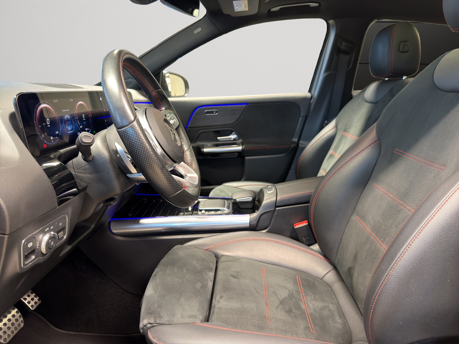 Image MERCEDES-BENZ GLA-250 GLA 250e AMG Line 8G-DCT