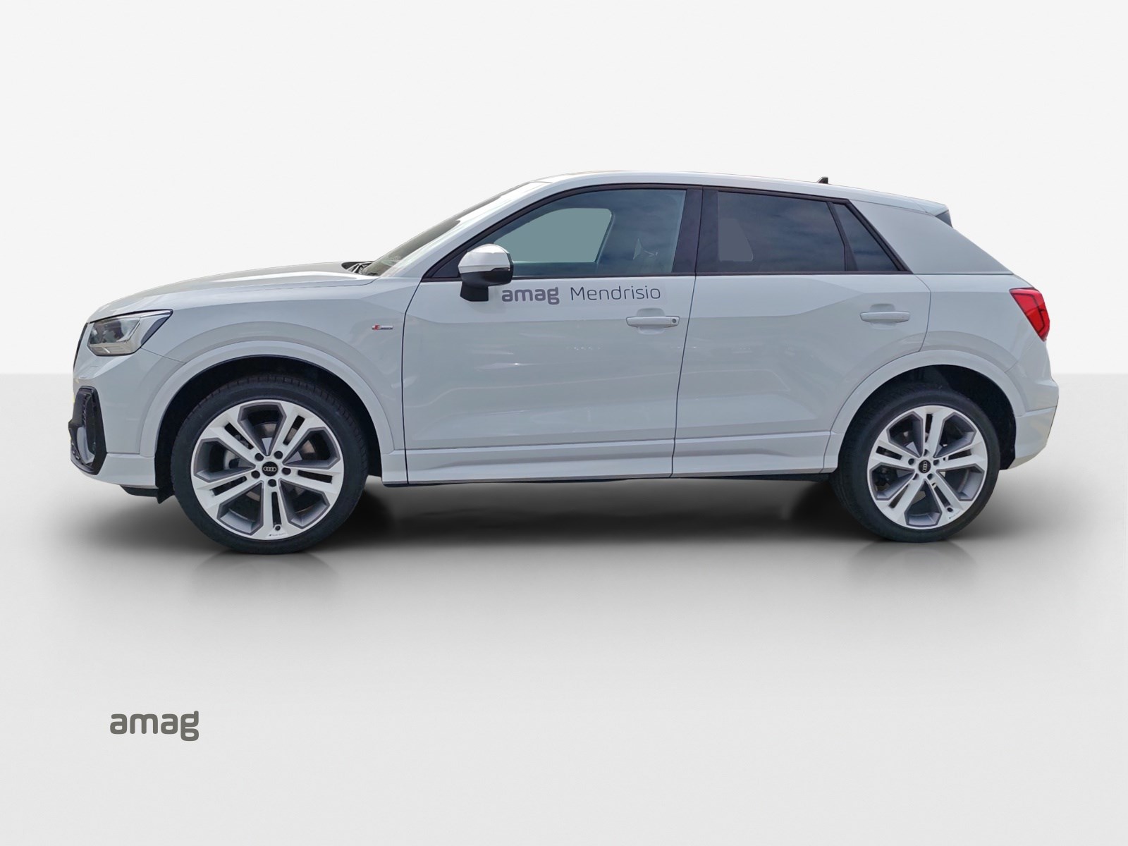 AUDI Q2 40 TFSI S line Attraction quattro S-tronic-showroom-element-1