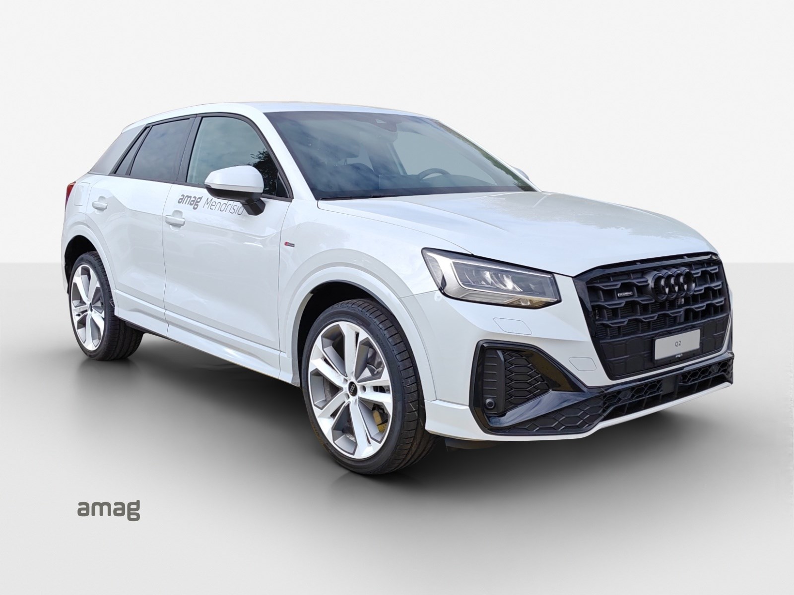 AUDI Q2 40 TFSI S line Attraction quattro S-tronic-showroom-element-3
