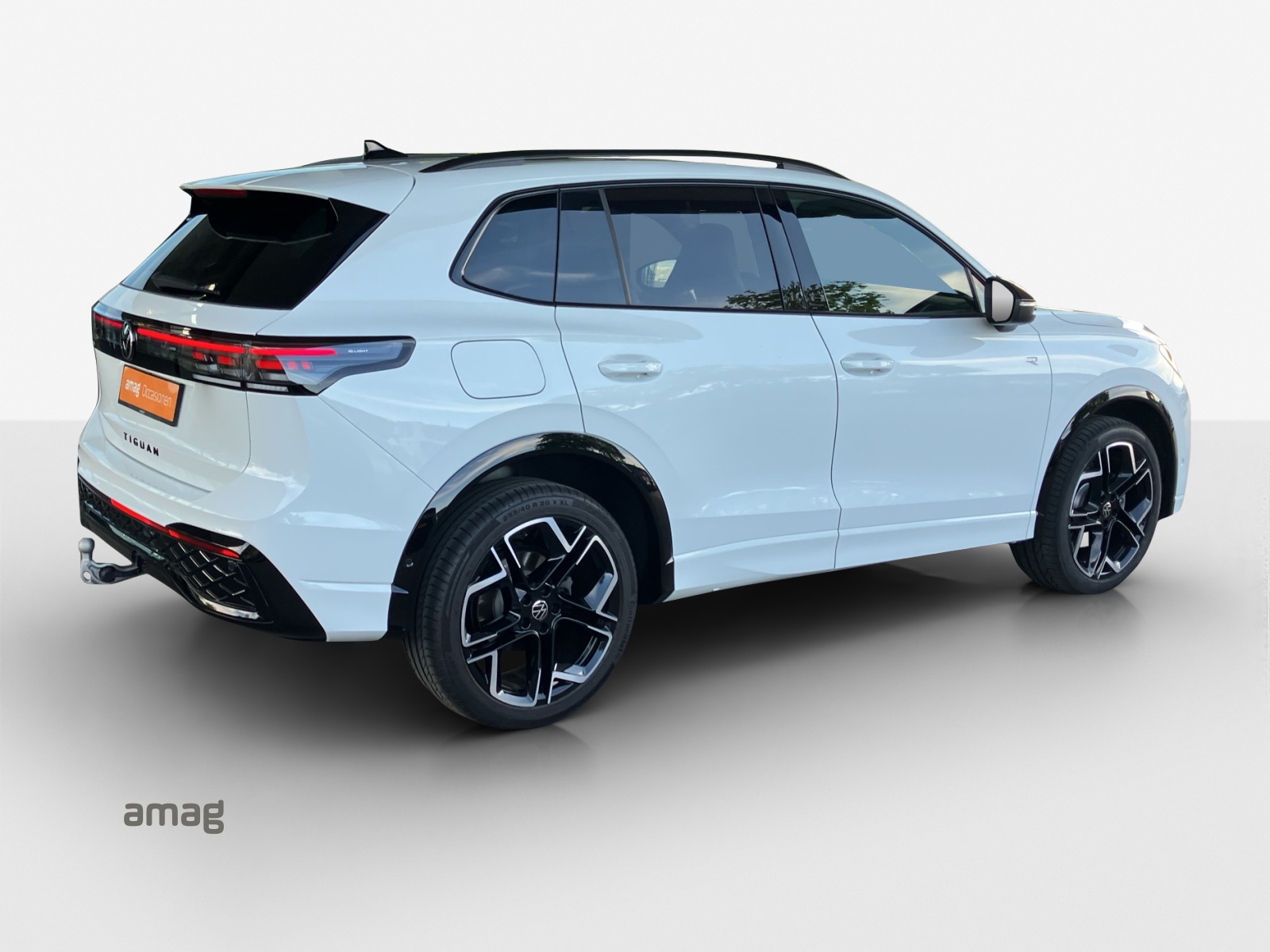 VW Tiguan 2.0 TDI SCR United 4Motion DSG-image-4