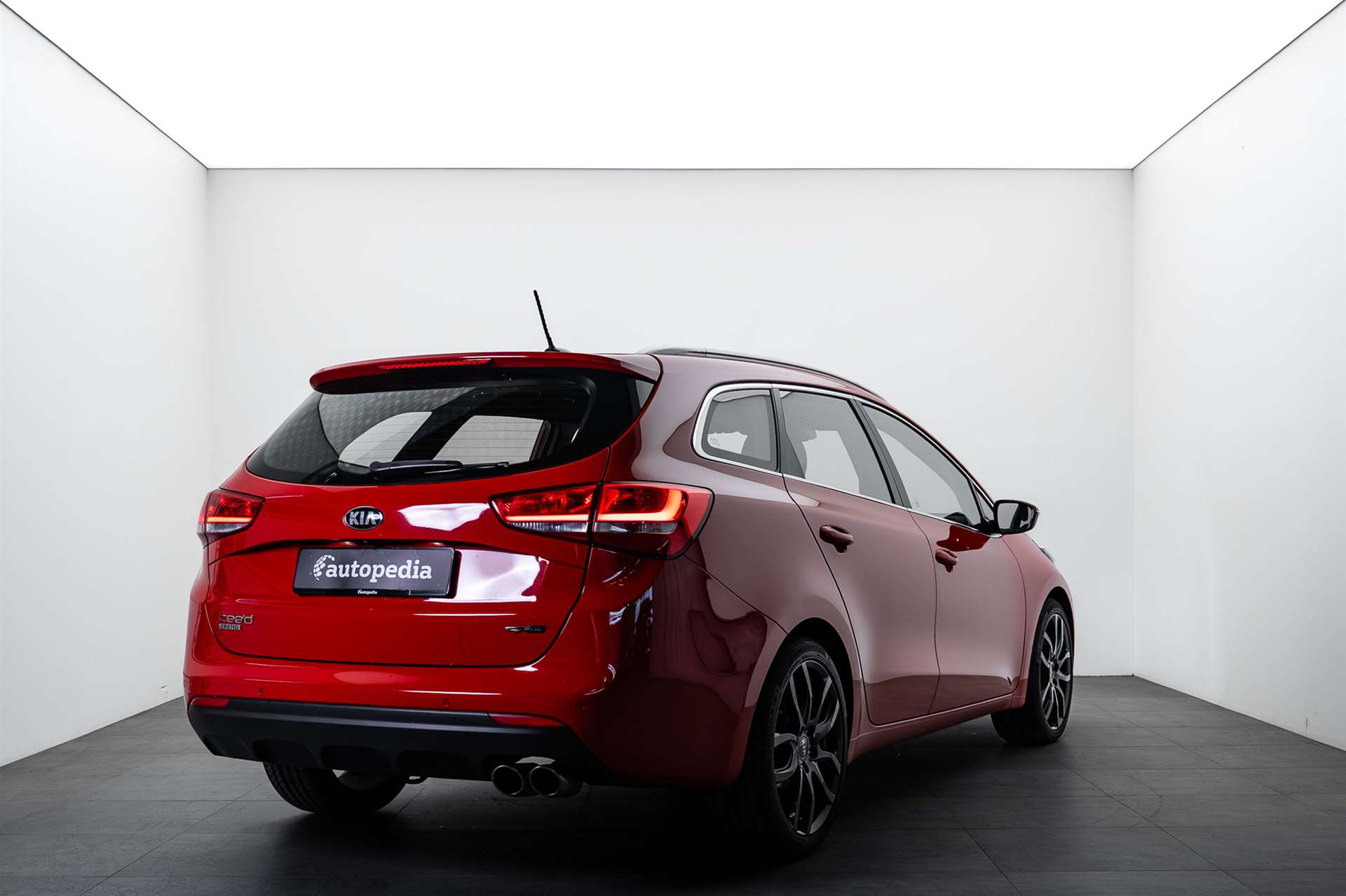 KIA Ceed Sportswagon 1.6 CRDi DCT-Automat-showroom-element-2