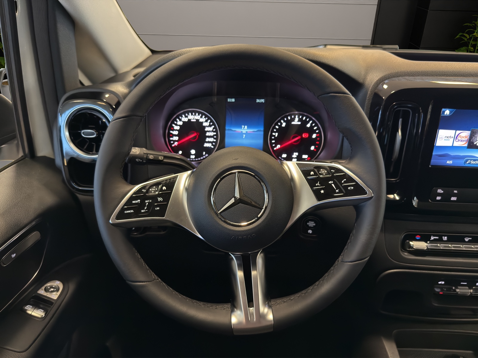 Image MERCEDES-BENZ VITO Vito 116 CDI Select Tourer 4Matic 9G-Tronic