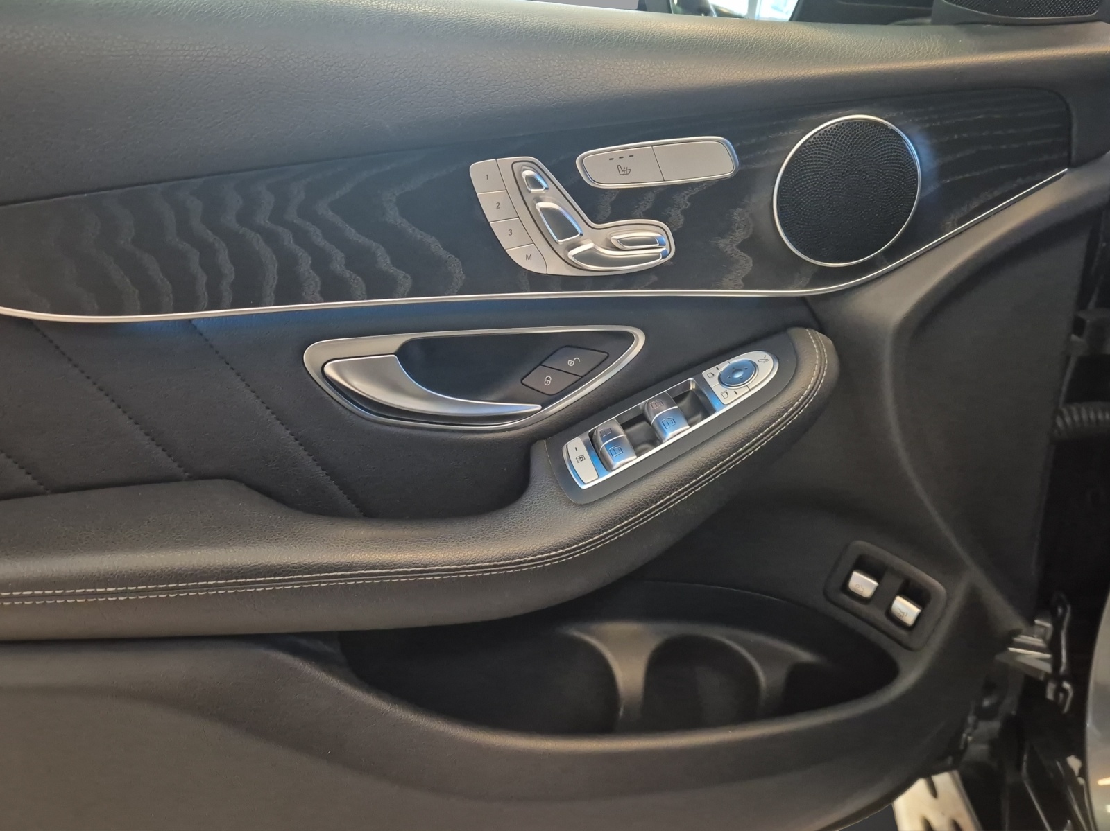 Image MERCEDES-BENZ GLC-250 GLC 250 d AMG Line 4Matic