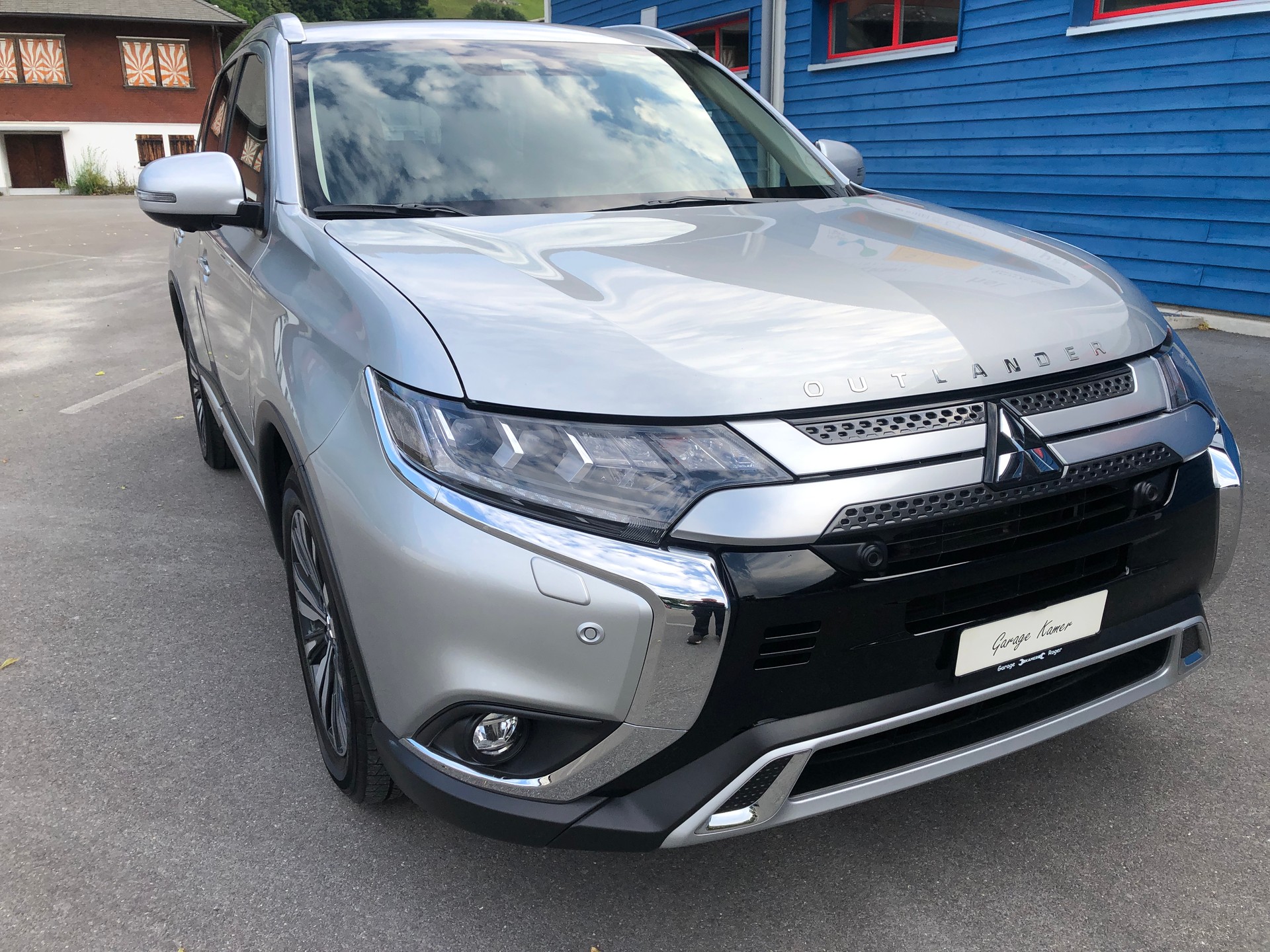 MITSUBISHI Outlander 2.0 Diamond 4WD CVT