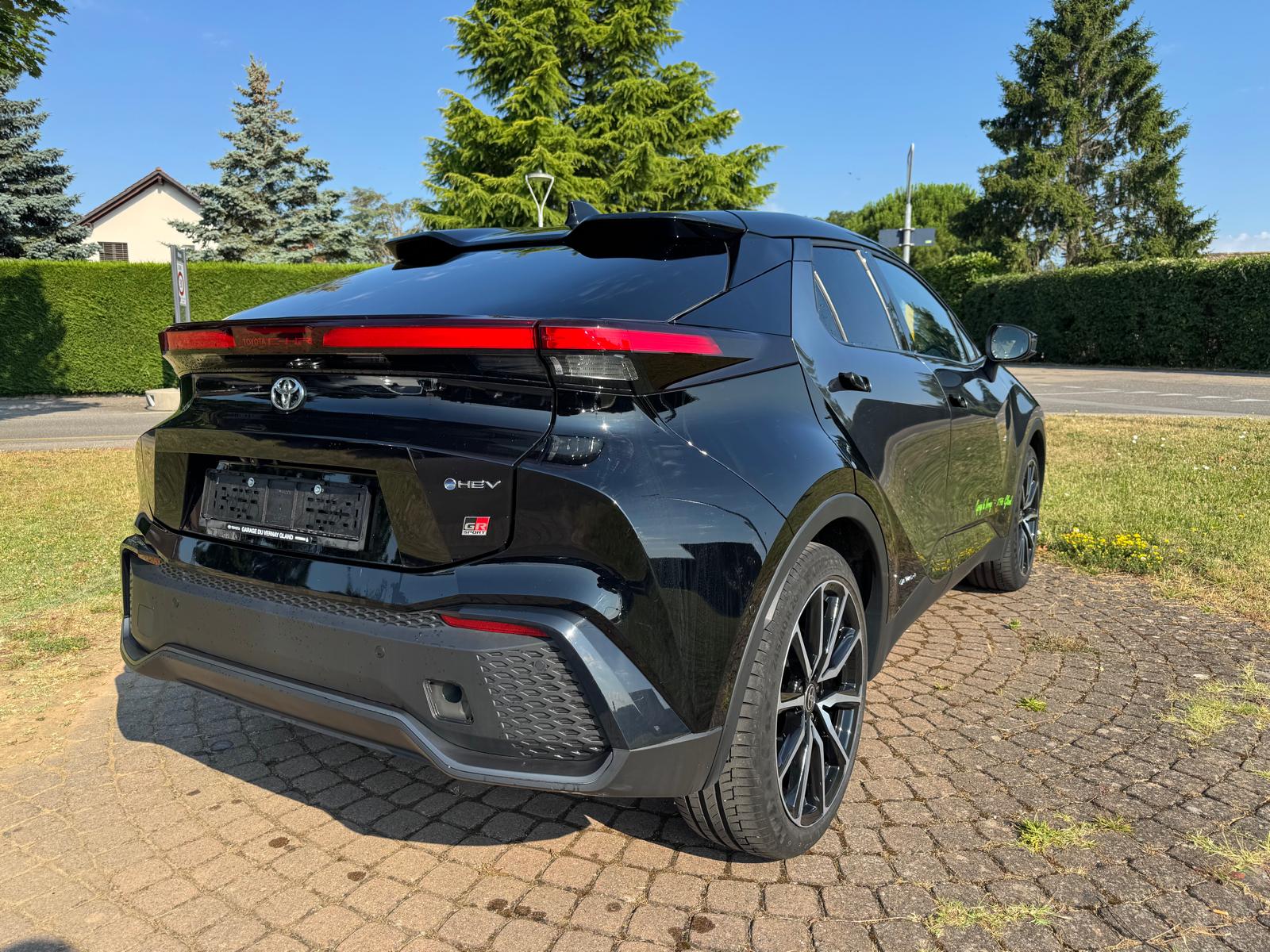 TOYOTA C-HR 2.0 HSD CVT GR Sport Premiere 4WD-showroom-element-2