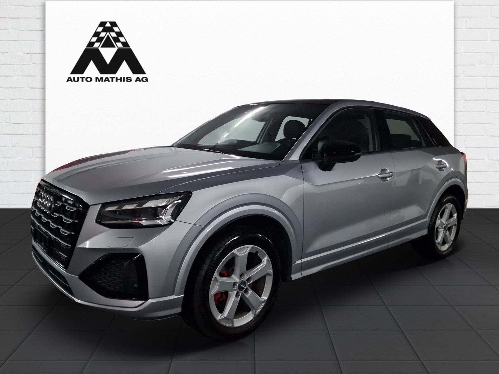 AUDI Q2 (SUV / Gelndewagen)