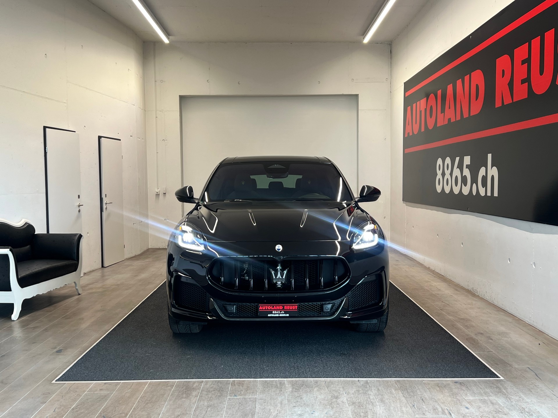 MASERATI Grecale 3.0 Trofeo Automatica-showroom-element-2