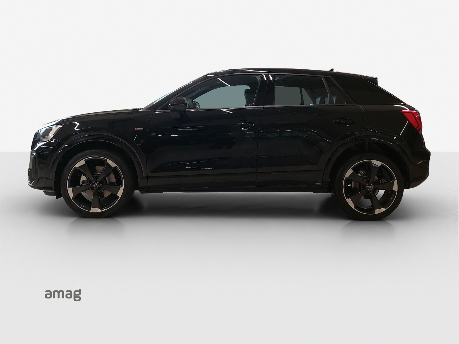 AUDI Q2 35 TFSI S line S-tronic-showroom-element-1