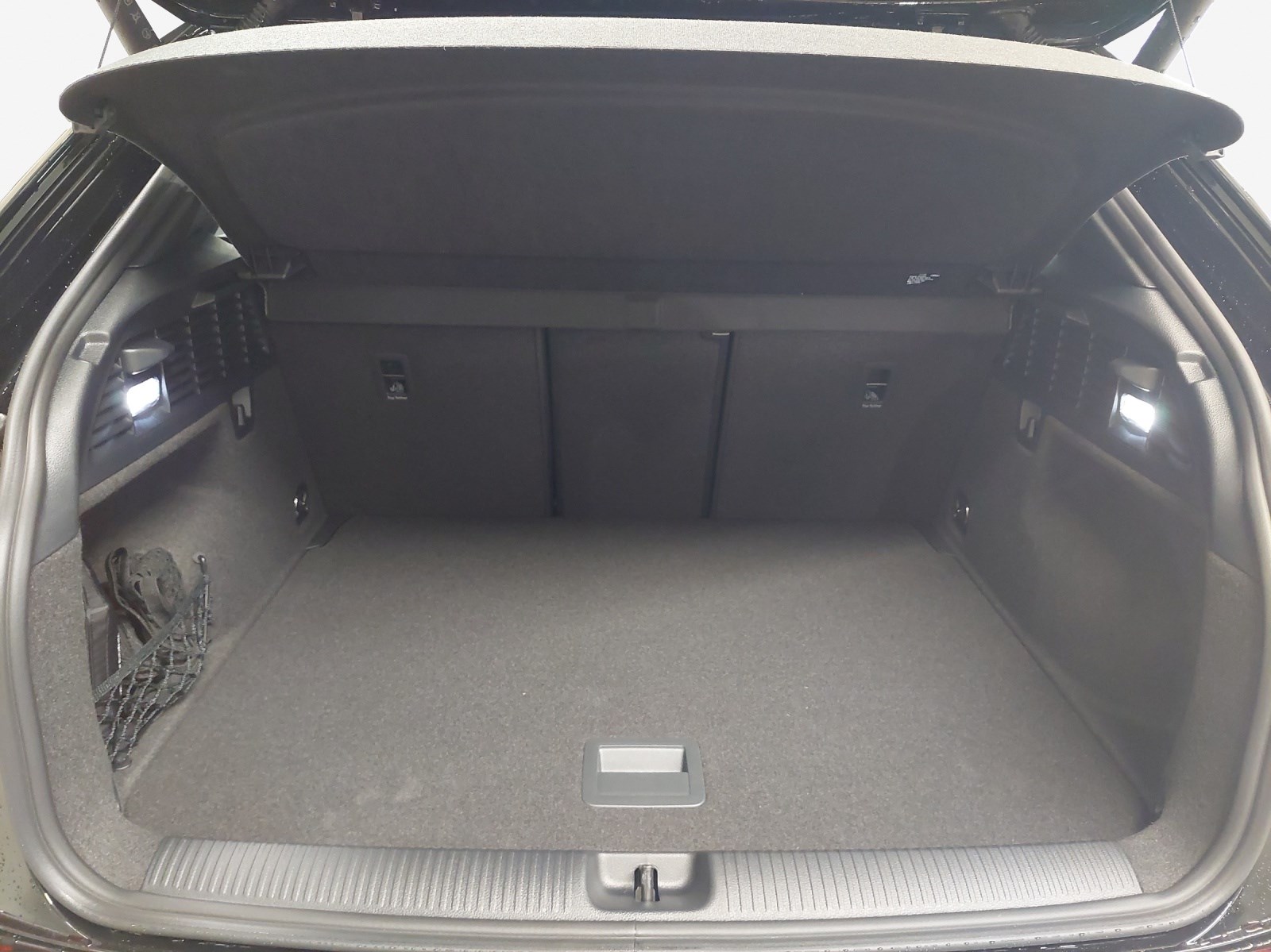 AUDI Q2 35 TFSI S line S-tronic-image-12