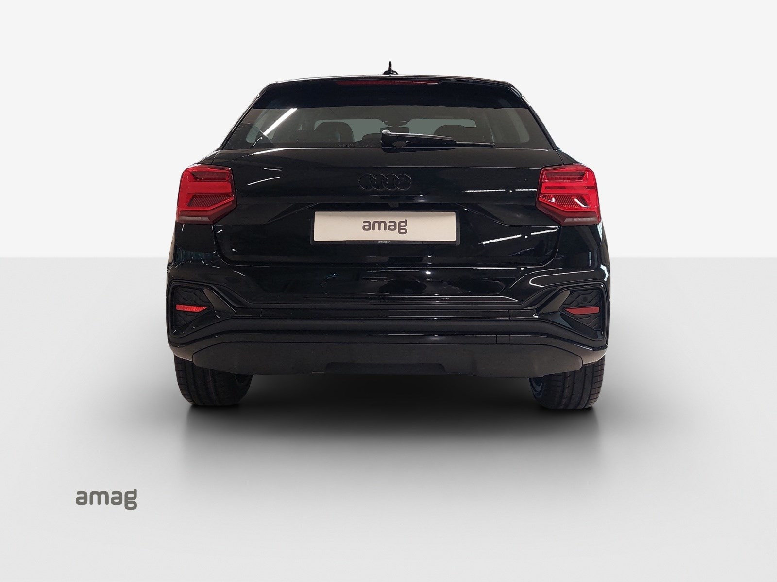 AUDI Q2 35 TFSI S line S-tronic-showroom-element-3