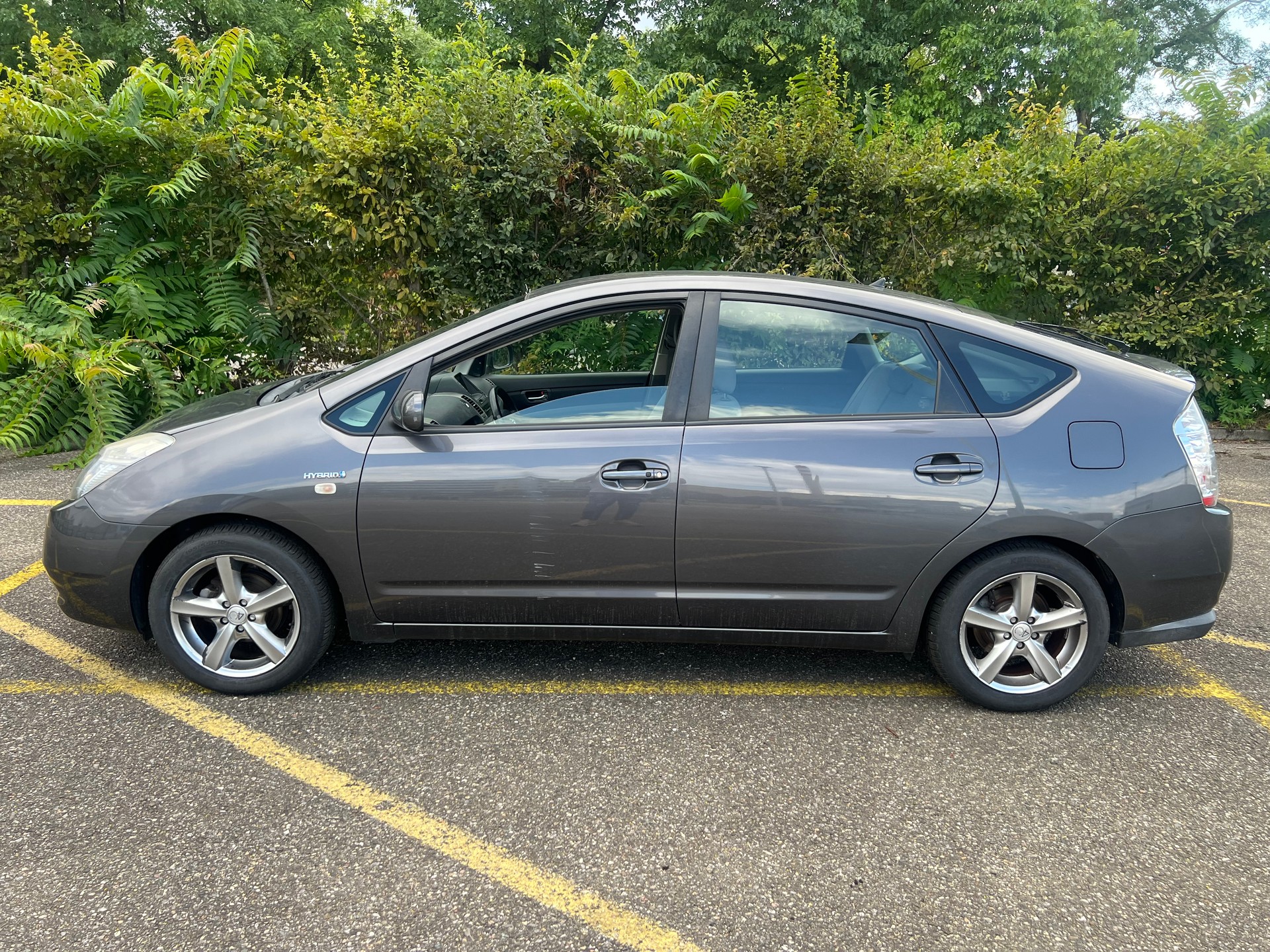 TOYOTA Prius 1.5 16V Hybrid-showroom-element-1
