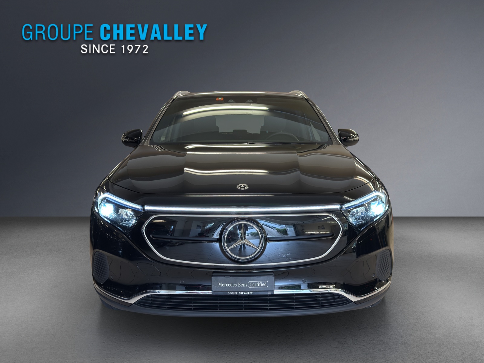 MERCEDES-BENZ EQA 250-showroom-element-3