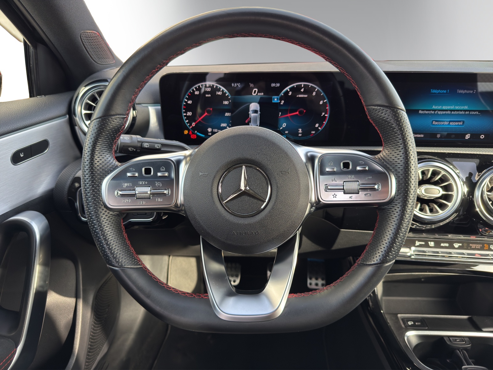 Image MERCEDES-BENZ A-180 A 180 Night Star AMG Line