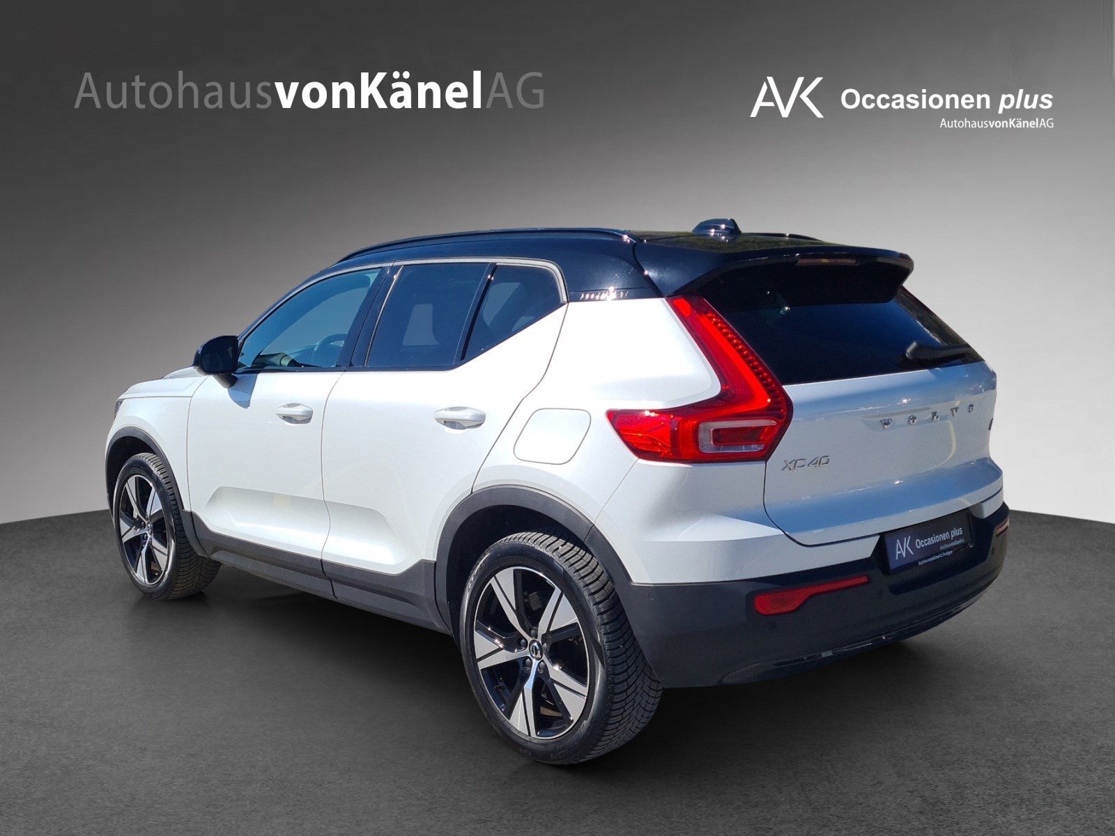 VOLVO XC40 Recharge P8 Twin AWD Pure Electric Pro-showroom-element-2