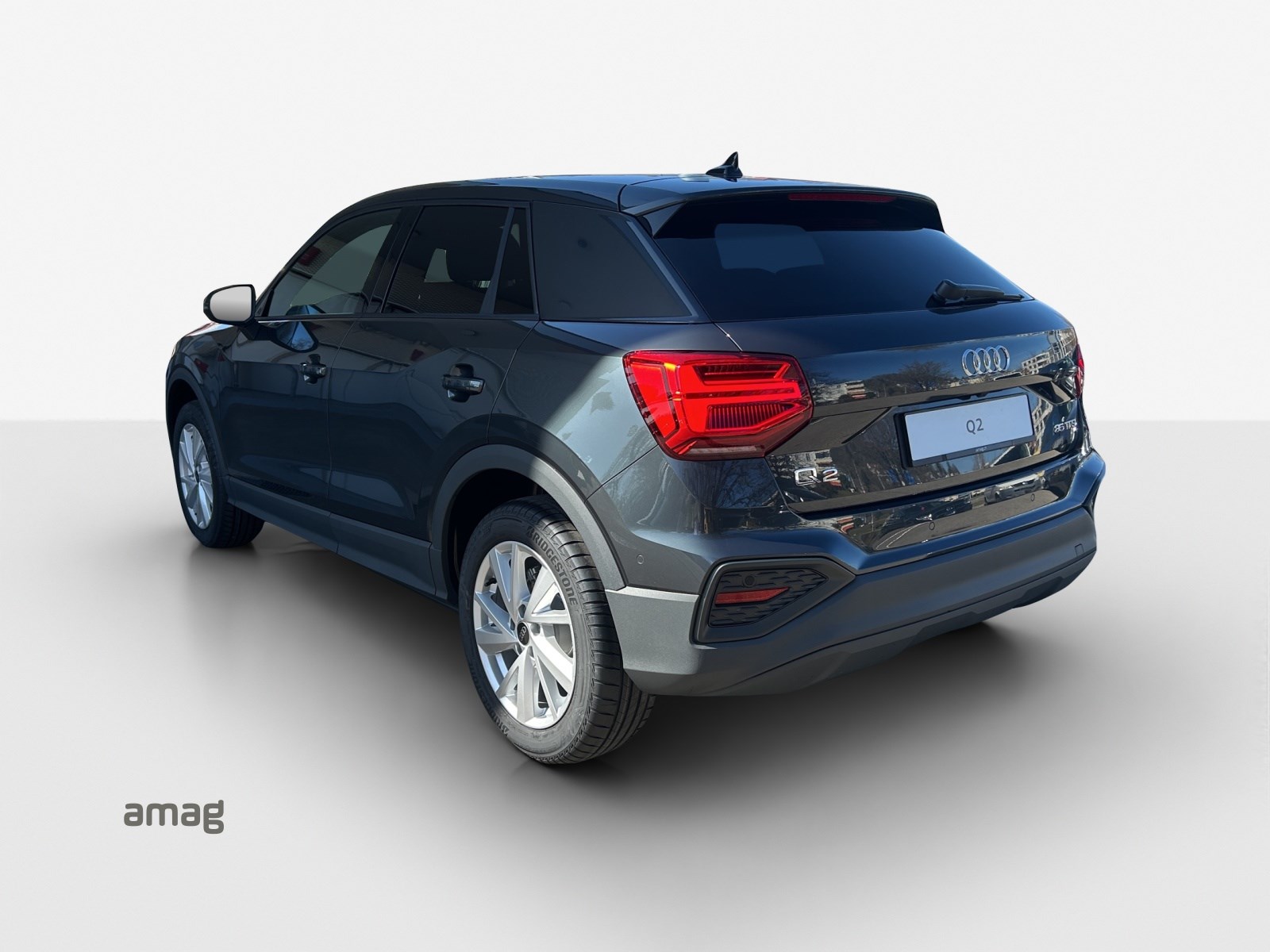 AUDI Q2 35 TFSI S-tronic-showroom-element-2