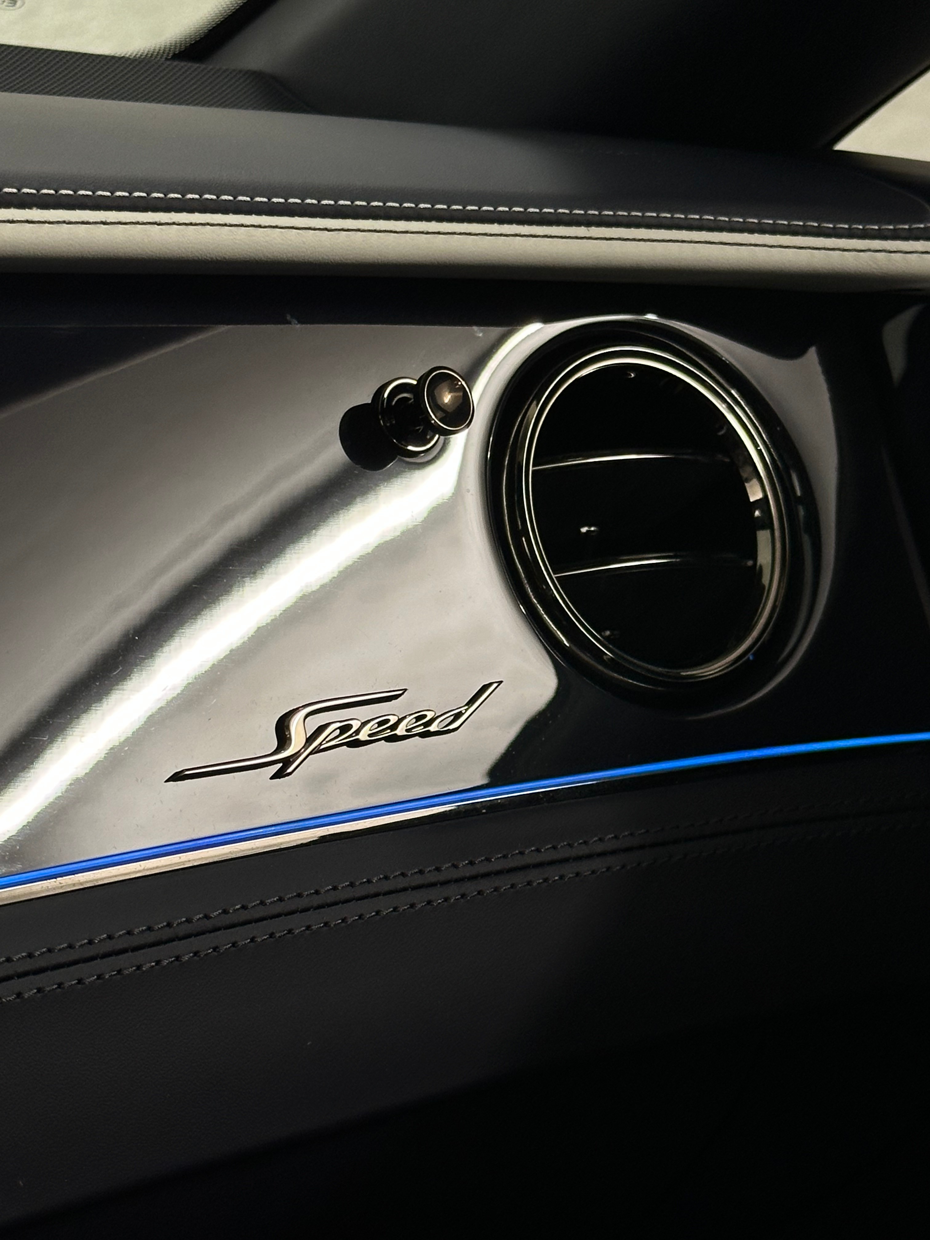 Image BENTLEY CONTINENTAL Continental GTC 4.0 V8 First Edition 782ch