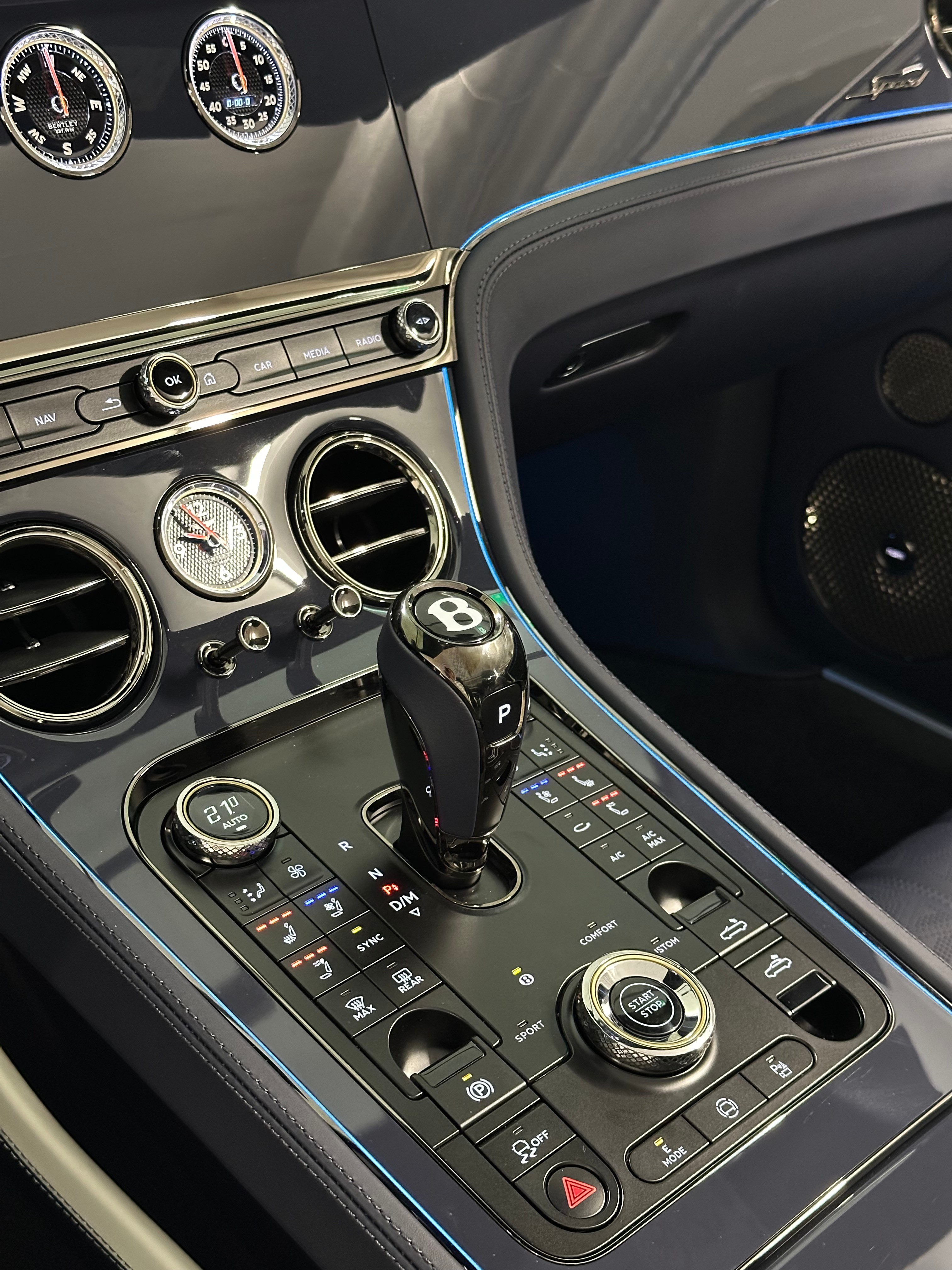 Image BENTLEY CONTINENTAL Continental GTC 4.0 V8 First Edition 782ch