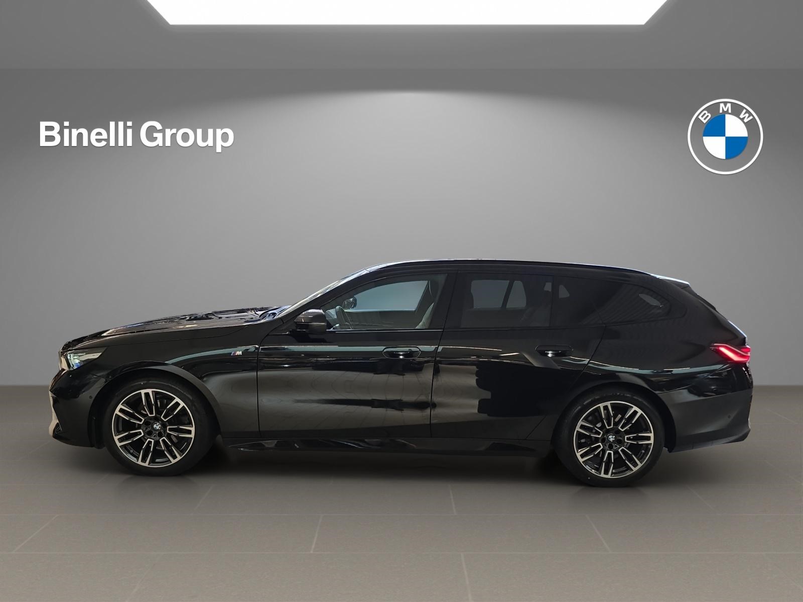 BMW 520d xDrive Touring M Sport-showroom-element-1