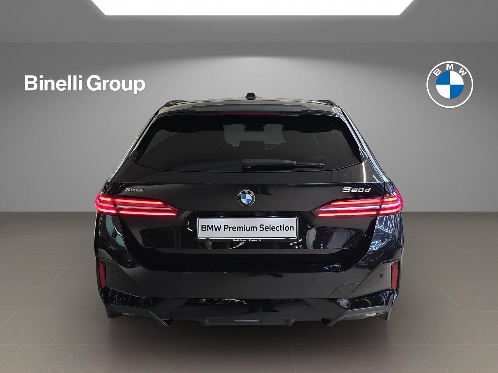 BMW 520d xDrive Touring M Sport-showroom-element-3
