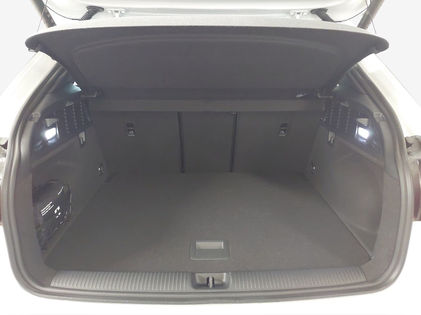 AUDI Q2 35 TFSI S line S-tronic-image-12