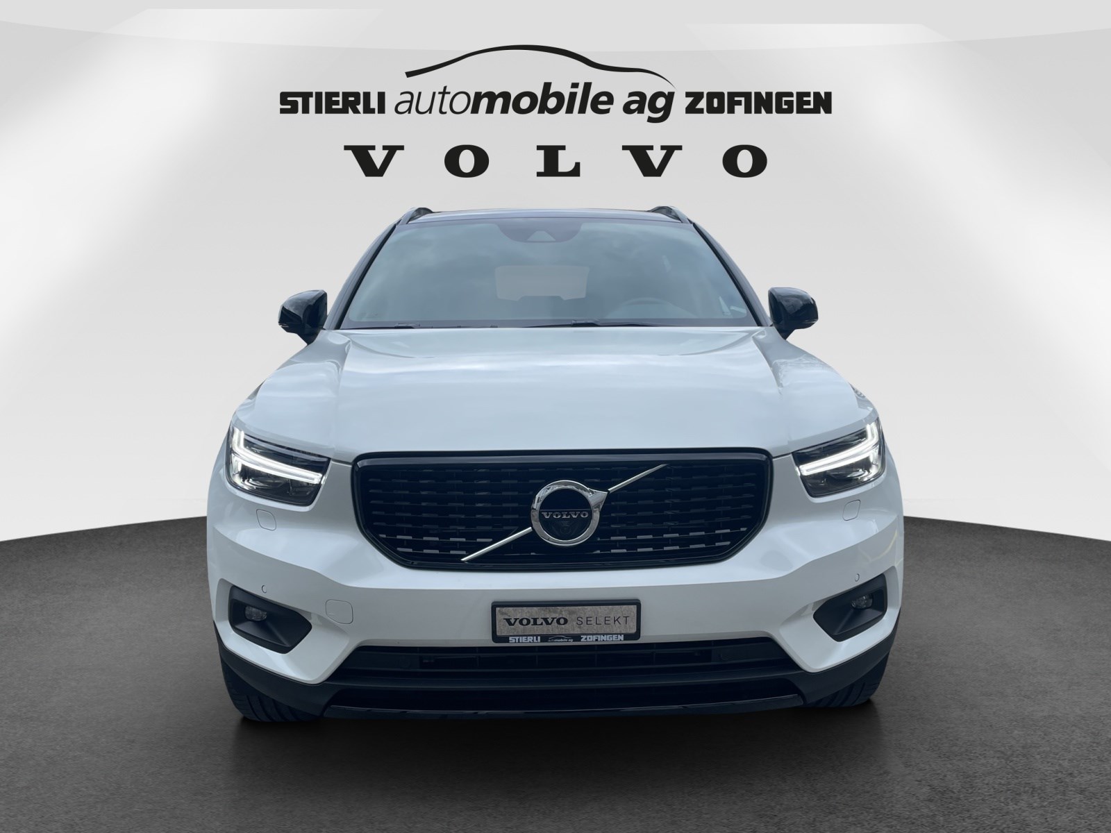 VOLVO XC40 1.5 T5 PiH R-Design-showroom-element-1