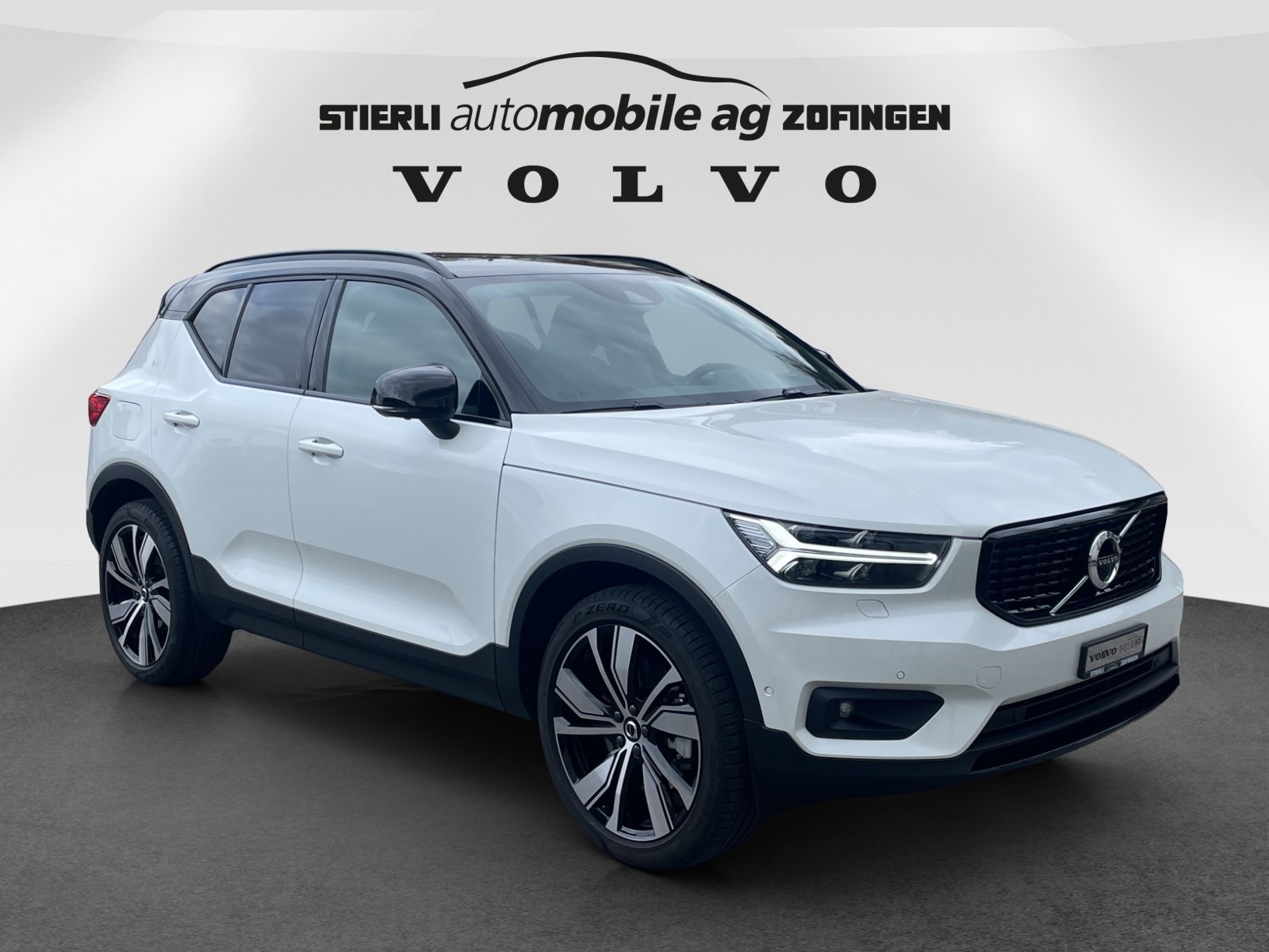 VOLVO XC40 1.5 T5 PiH R-Design-showroom-element-2