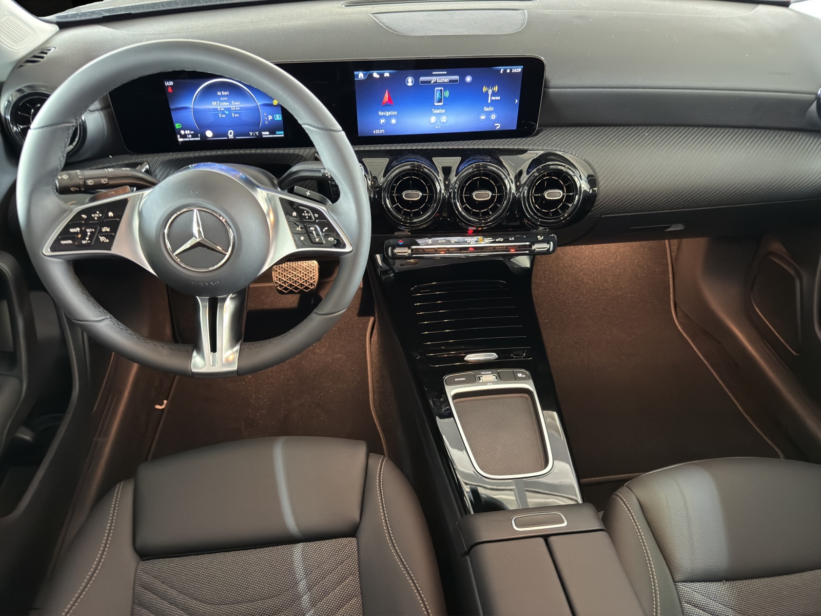 Image MERCEDES-BENZ A-220 A 220 4Matic 8G-DCT