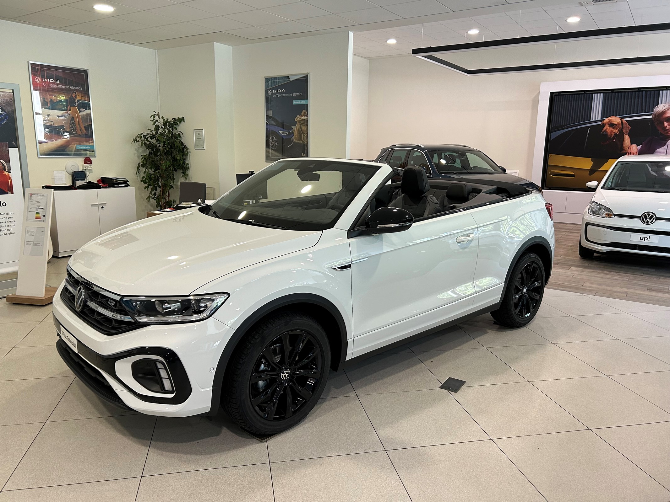 VW T-Roc Cabriolet 1.5 (SUV / GelÃ¤ndewagen)