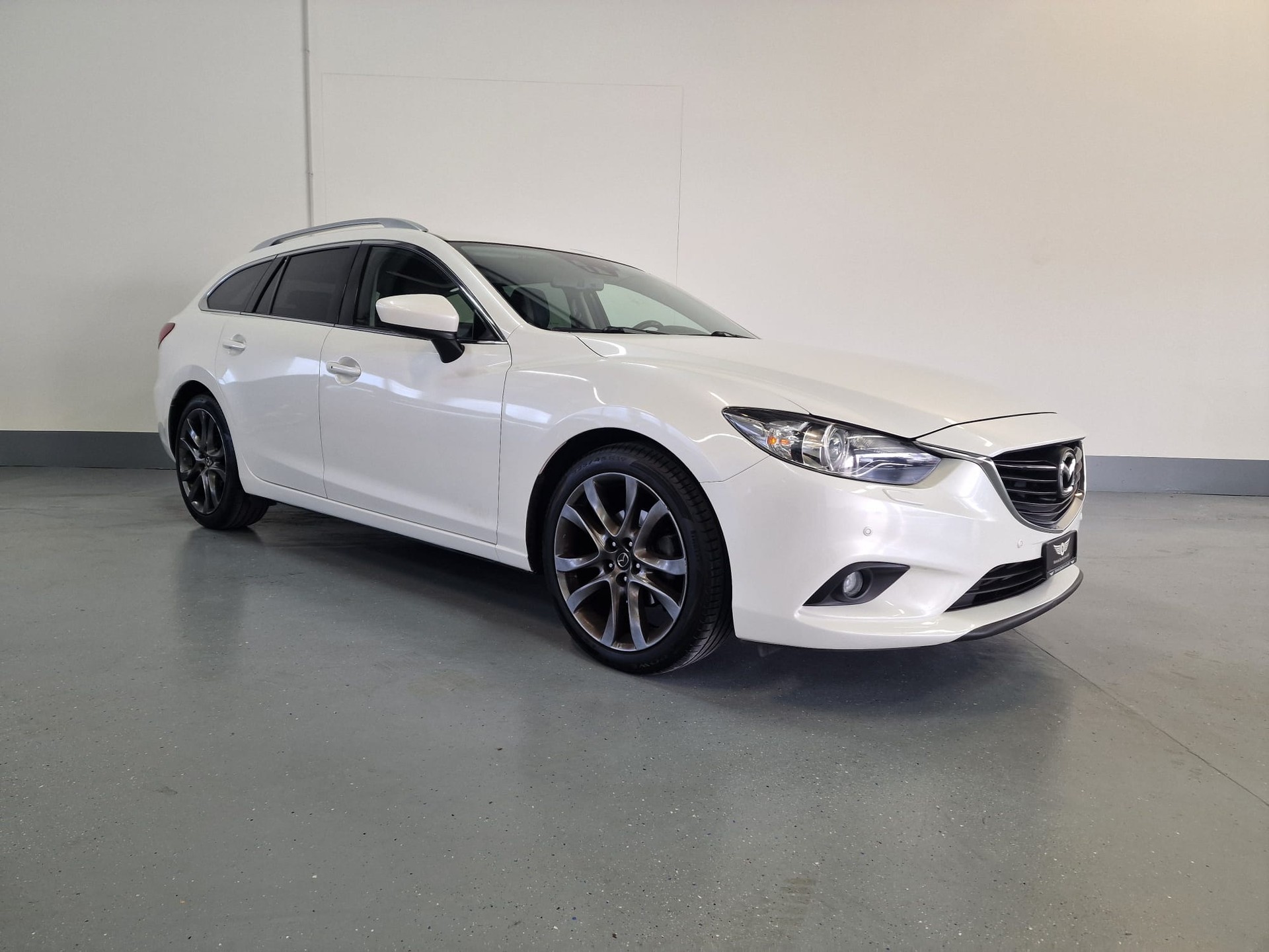 MAZDA 6 Sportwagon 2.2 D 16V HP Revolution Automatic-showroom-element-2