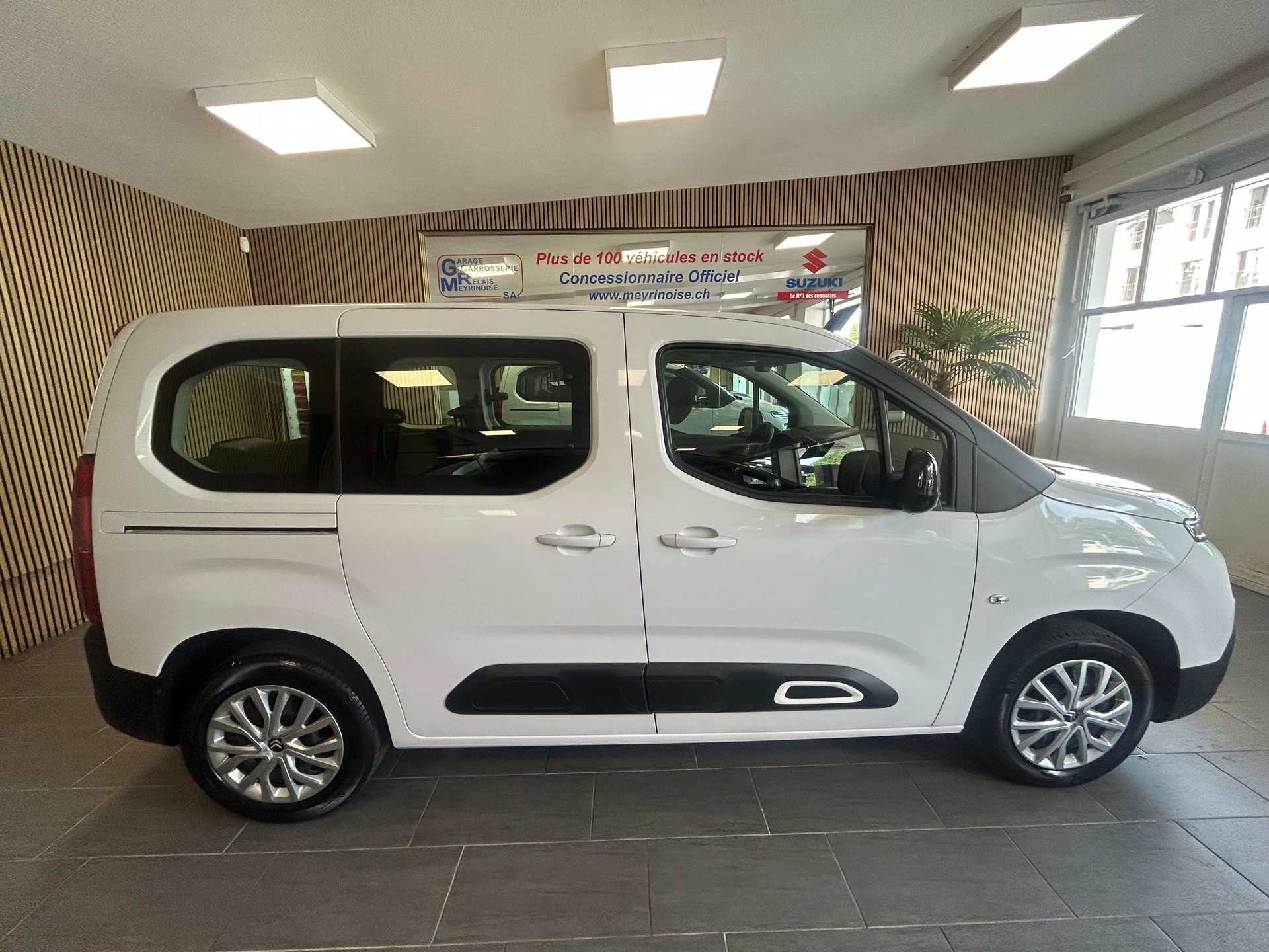 CITROEN Berlingo 1.2 PureTech 130 Swiss Edition